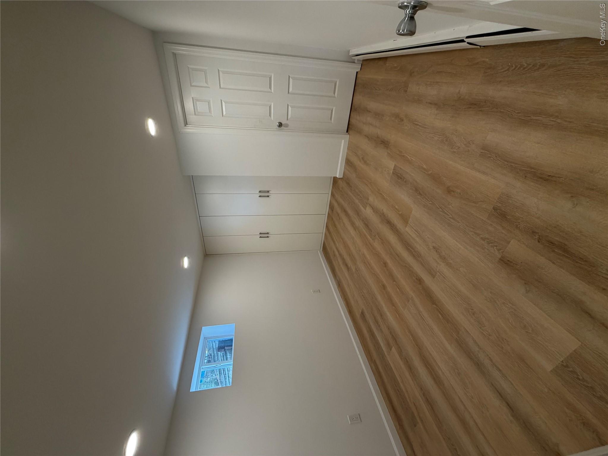 23 Mansion Avenue, Unit 1 photo 3