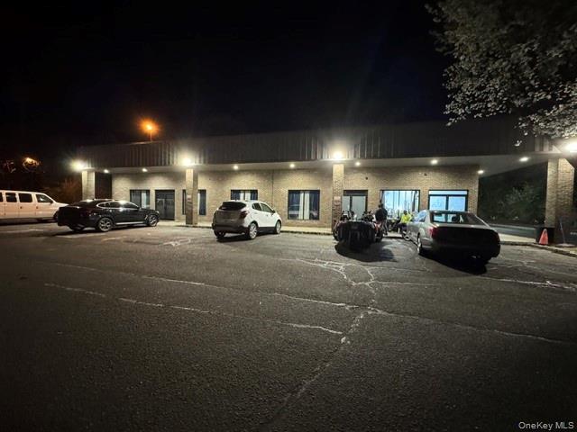 27 Middletown, Unit 4 photo 15