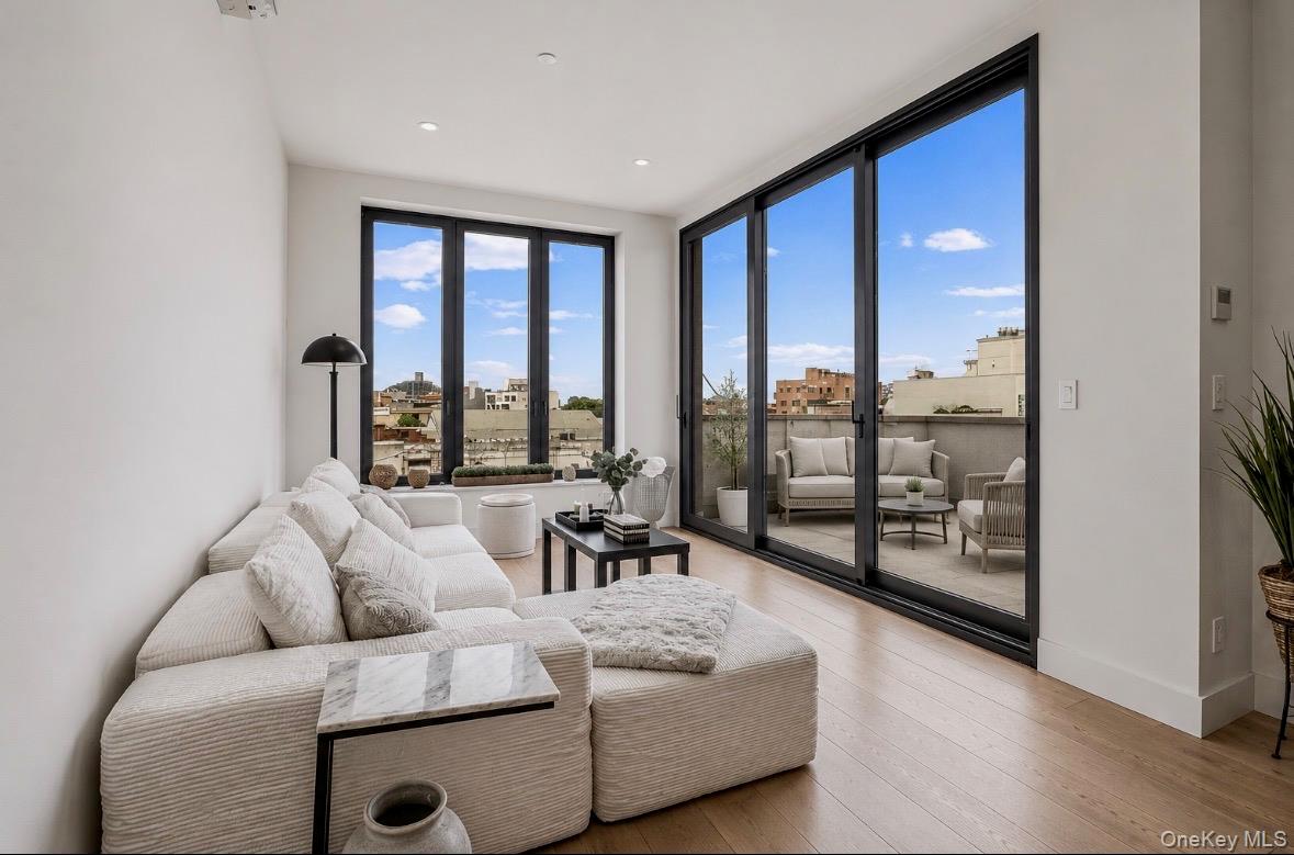 26-33 28th Street, Unit 4A photo 7