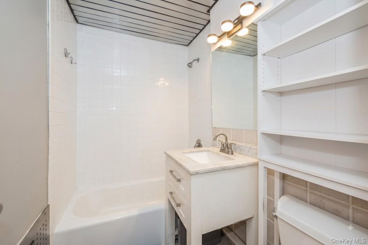 110 Brooklyn Avenue, Unit 3ZZ photo 11