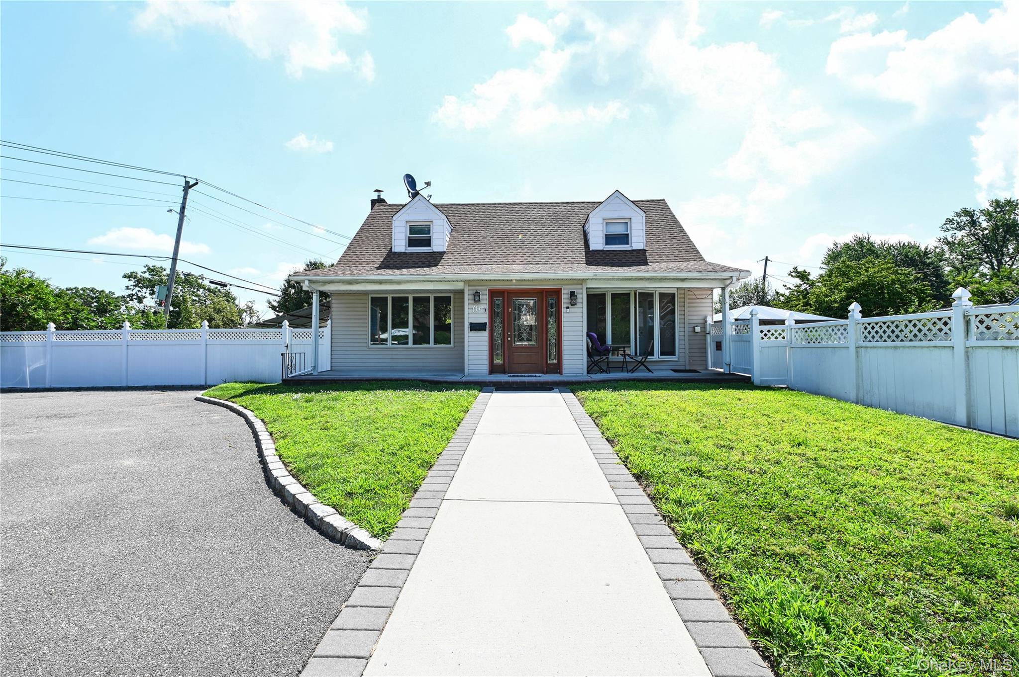 1 Douglas Drive – For Sale