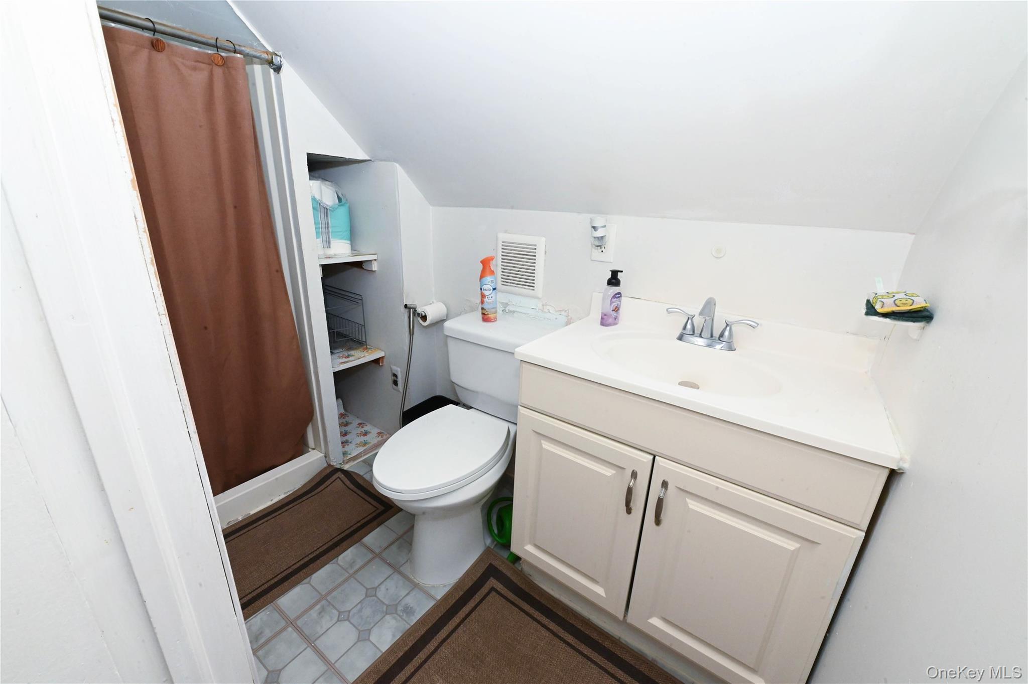 1 Douglas Drive – For Sale photo 14