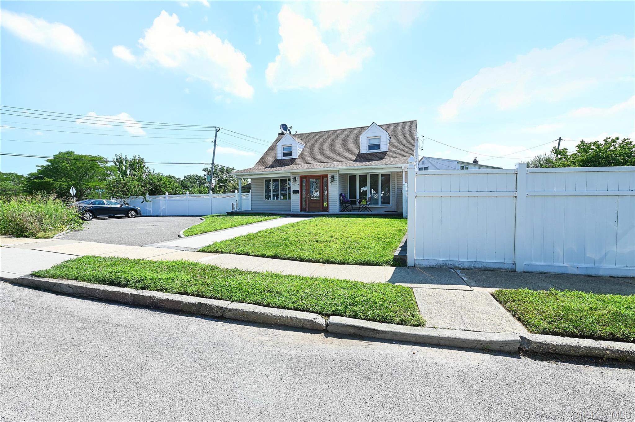 1 Douglas Drive – For Sale photo 2