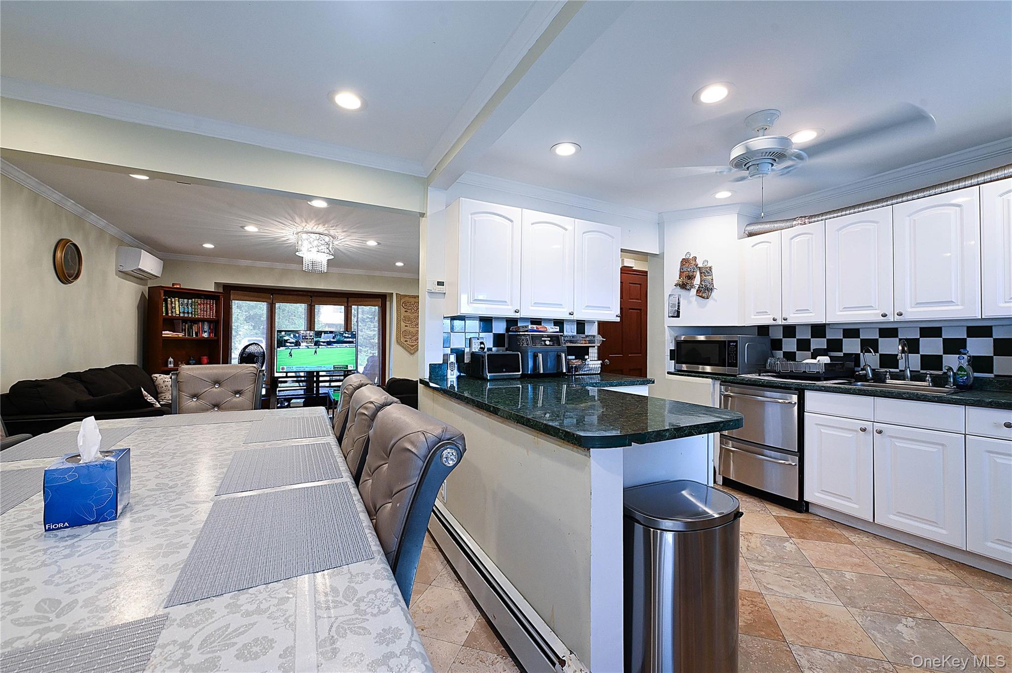 1 Douglas Drive – For Sale photo 7