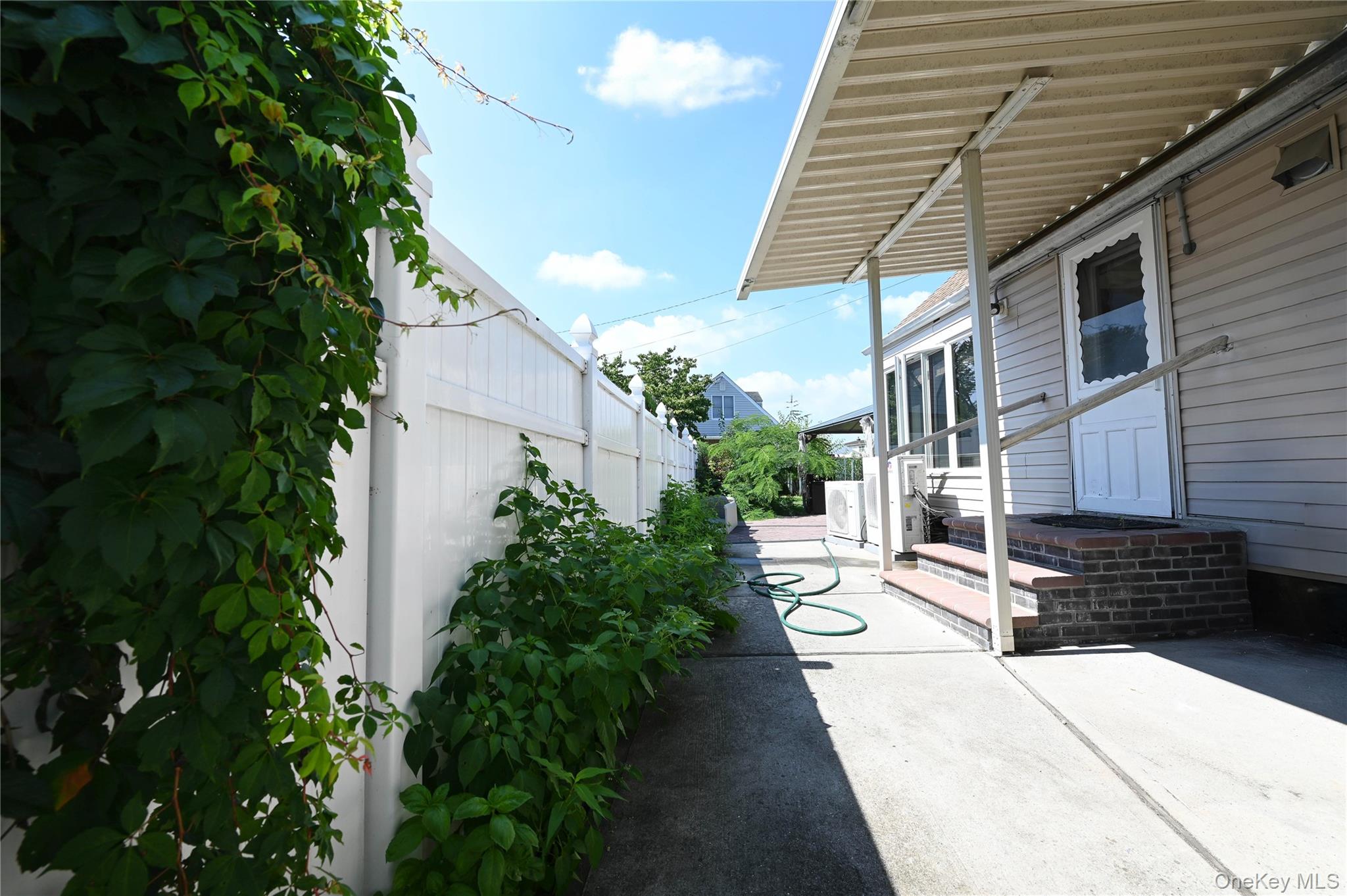 1 Douglas Drive – For Sale photo 17