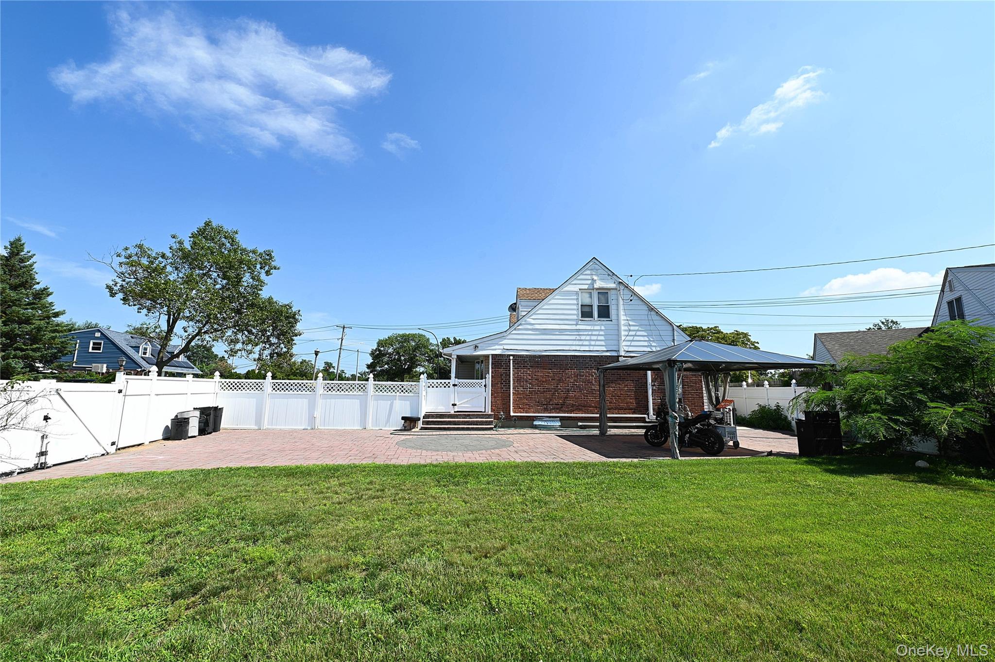 1 Douglas Drive – For Sale photo 21