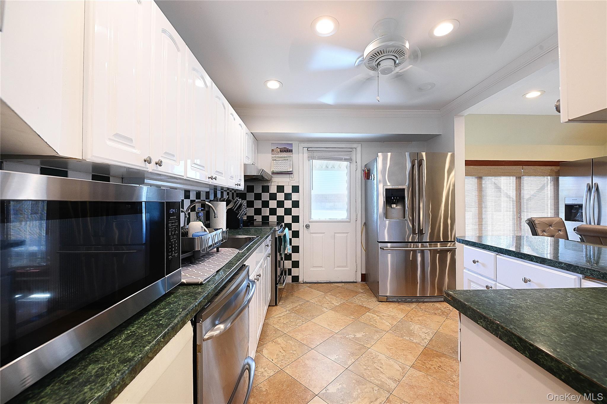 1 Douglas Drive – For Sale photo 6