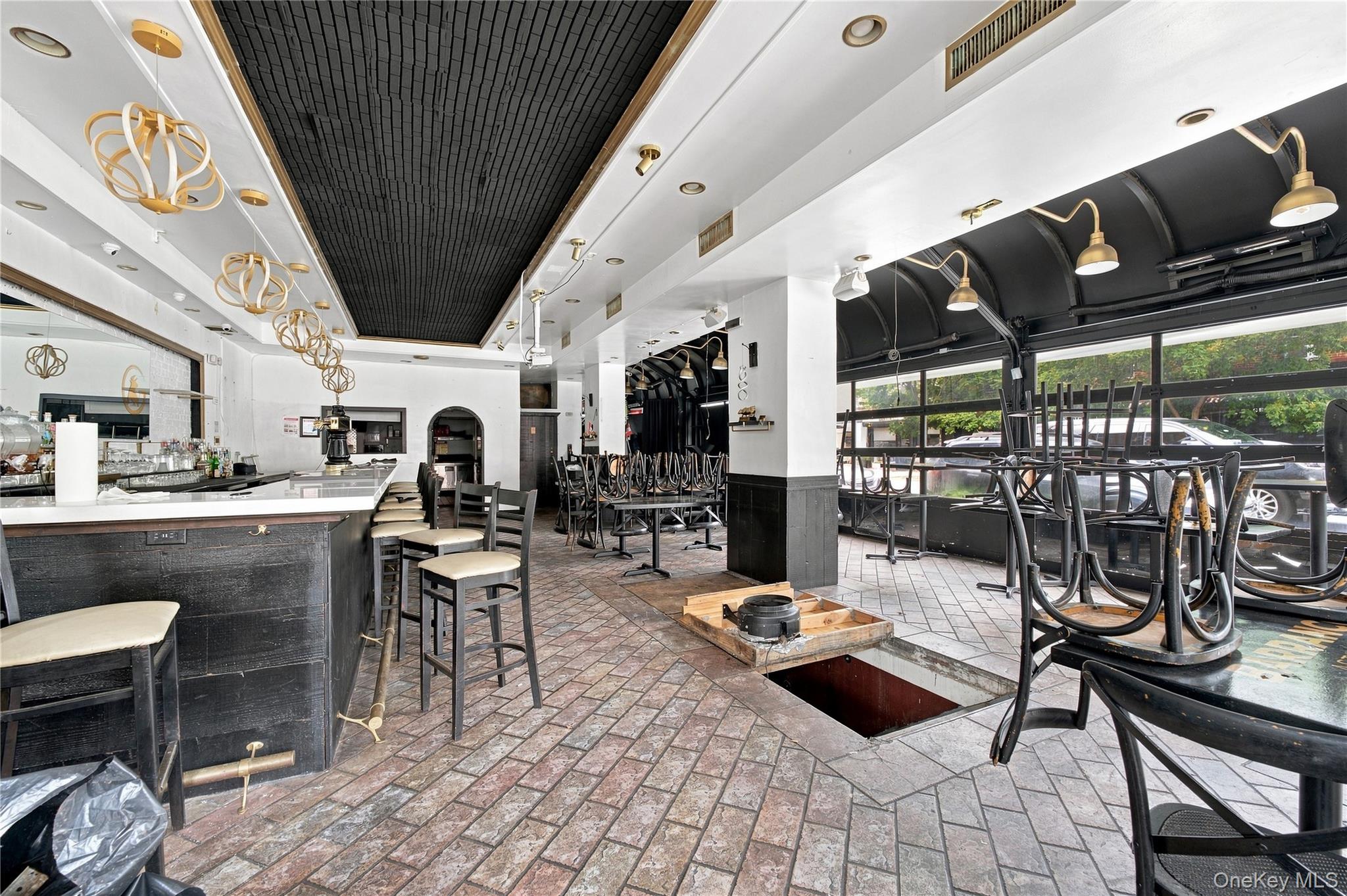 35-02 Ditmars Boulevard – For Rent photo 8