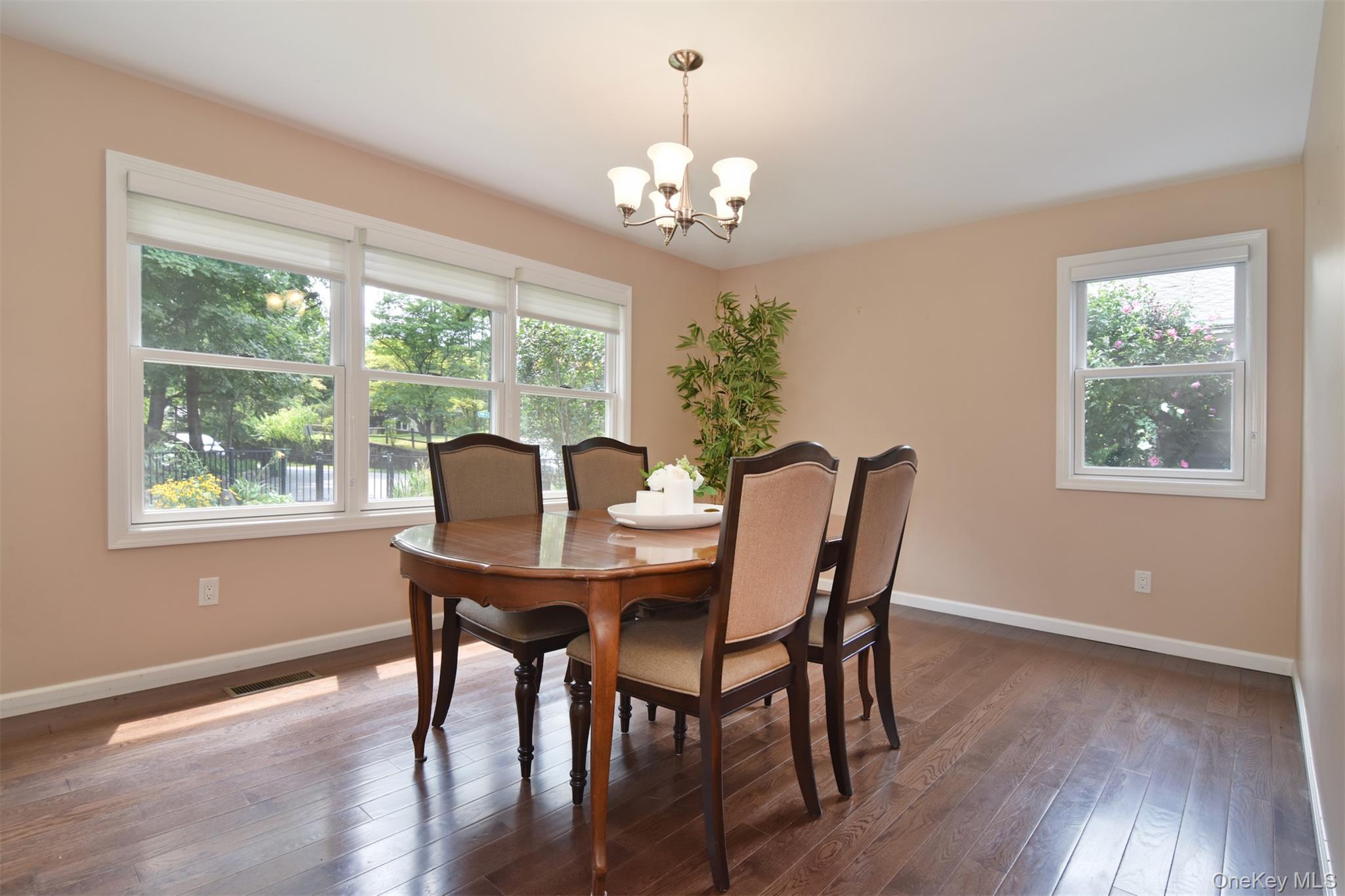 73 High Street – For Sale photo 11
