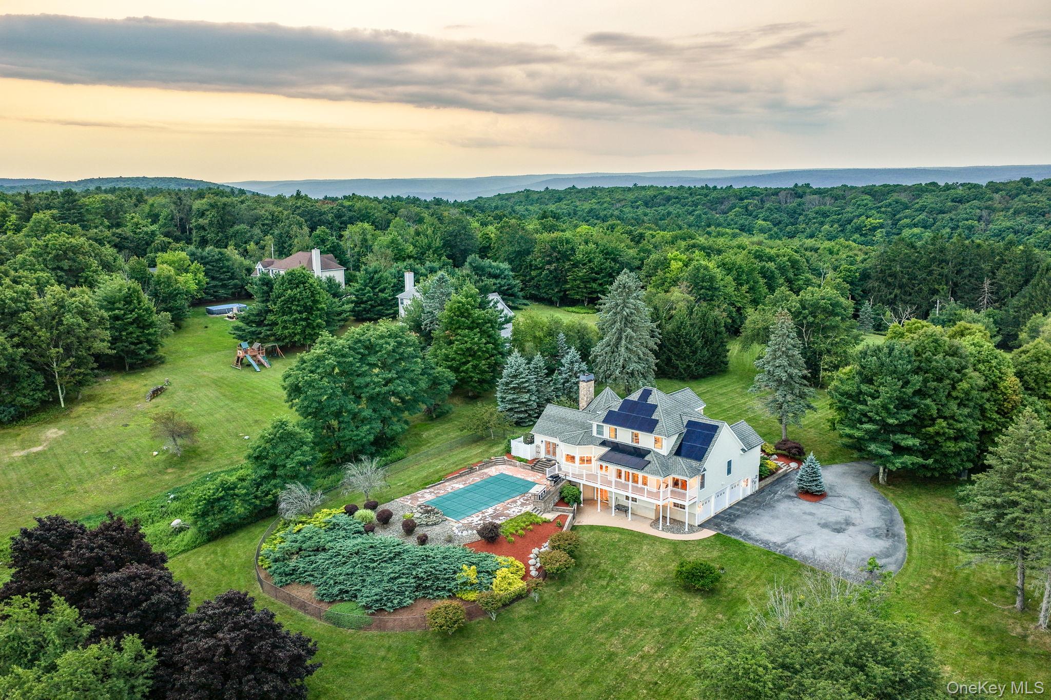 345 Mountain Road – For Sale photo 27