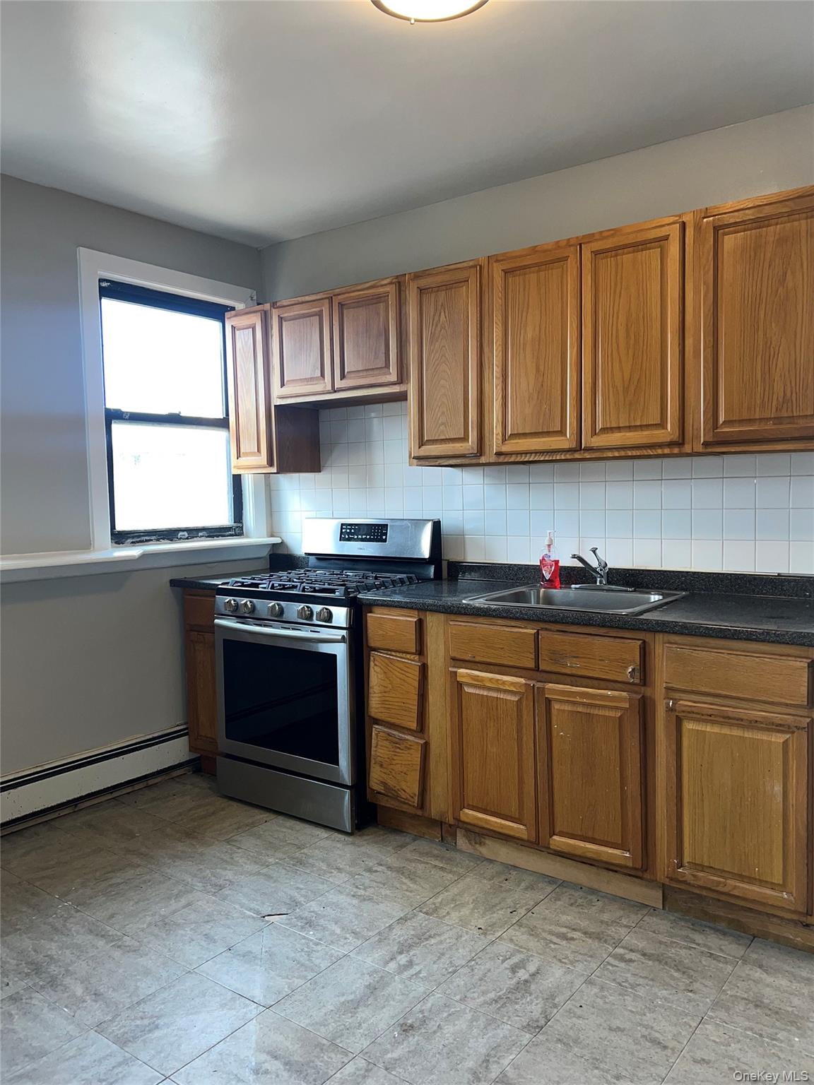 299 E. Third Street, Unit Second flo photo 2