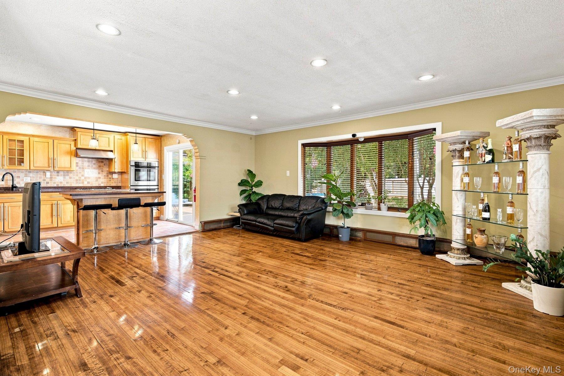 791 Cornwell Avenue – For Sale photo 11