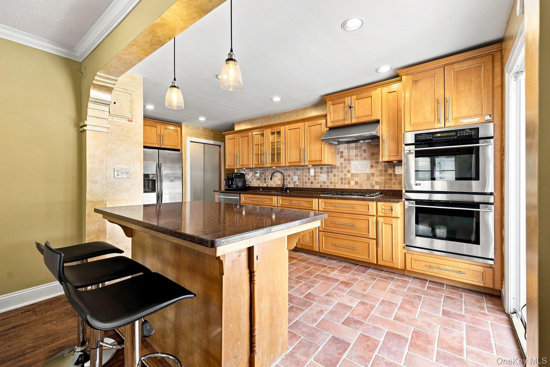 791 Cornwell Avenue – For Sale photo 13