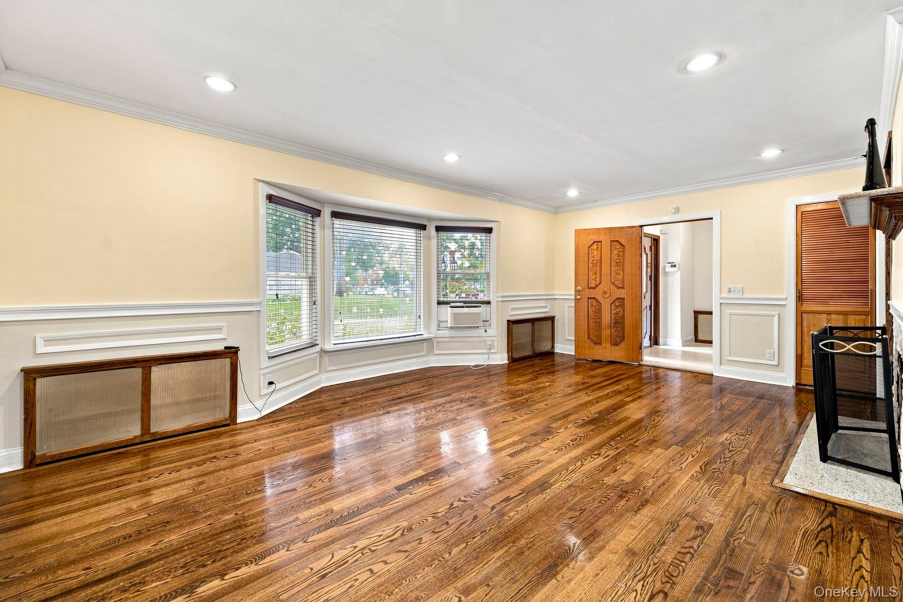 791 Cornwell Avenue – For Sale photo 9