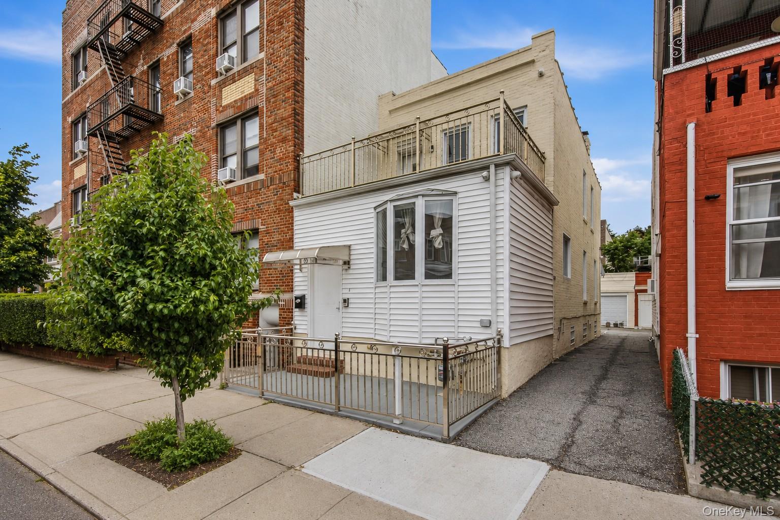 2418 42nd Street – For Sale