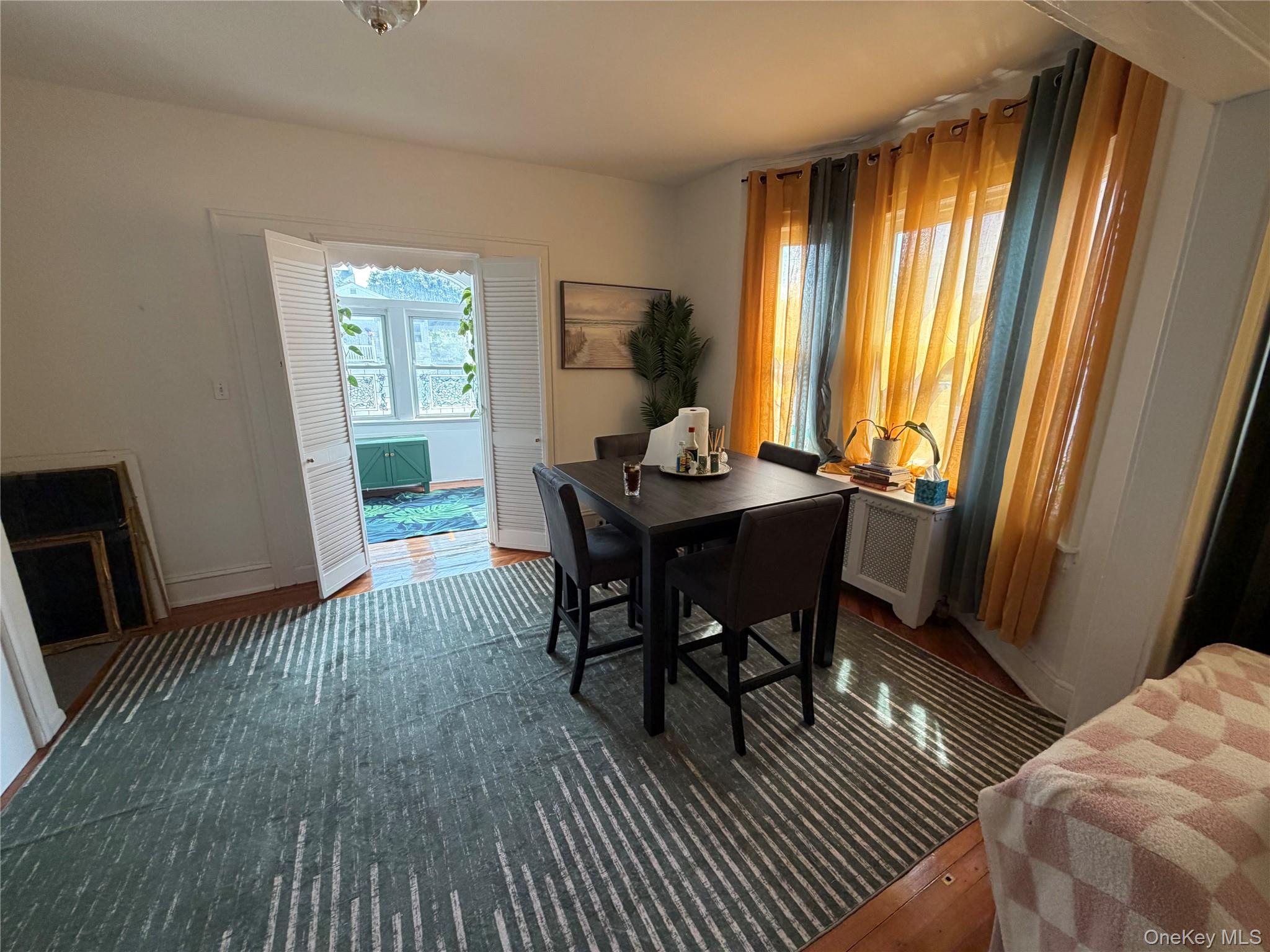 527 W Beech Street, Unit 1 photo 6