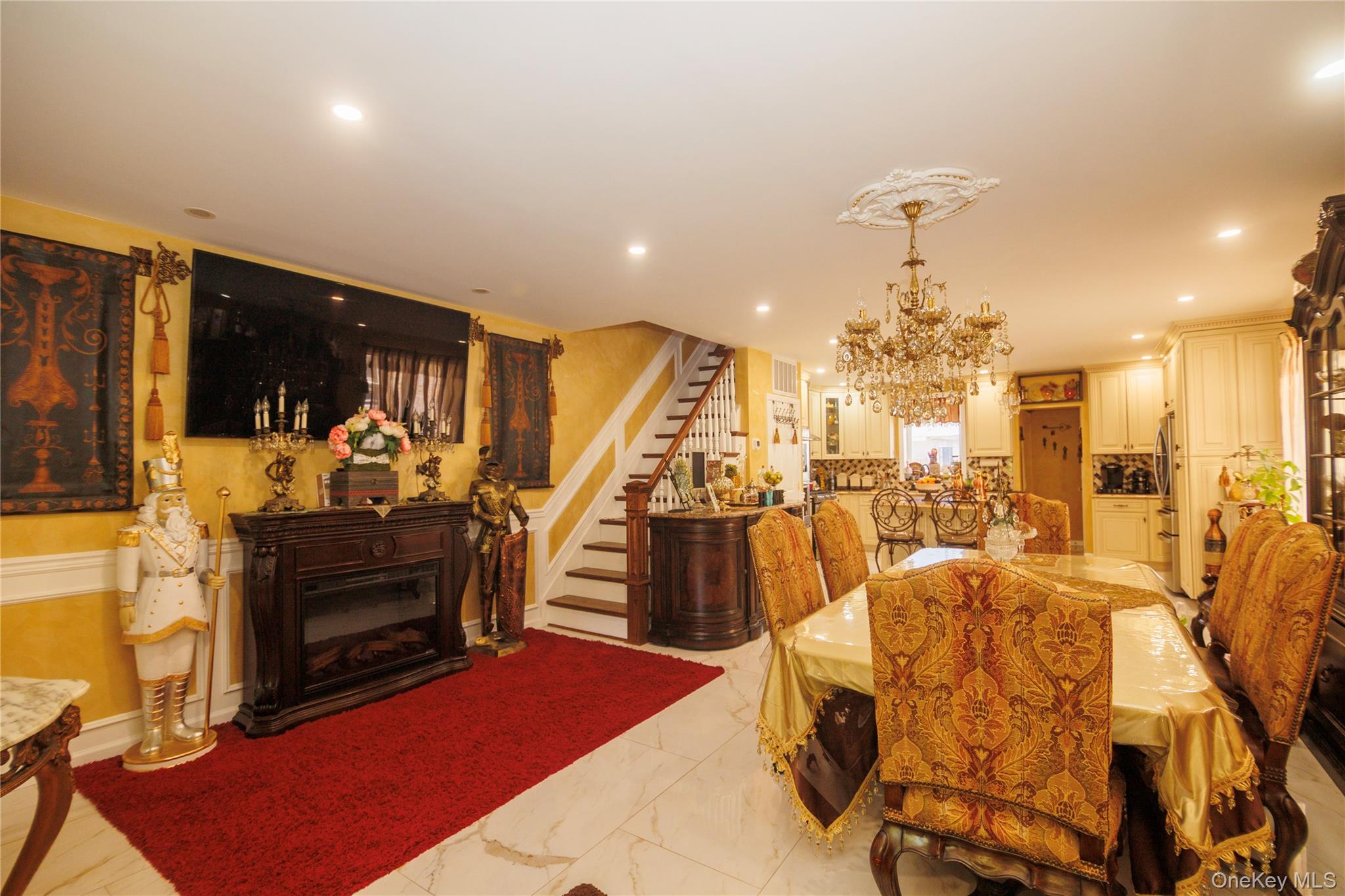 1715 Hering Avenue – For Sale photo 9