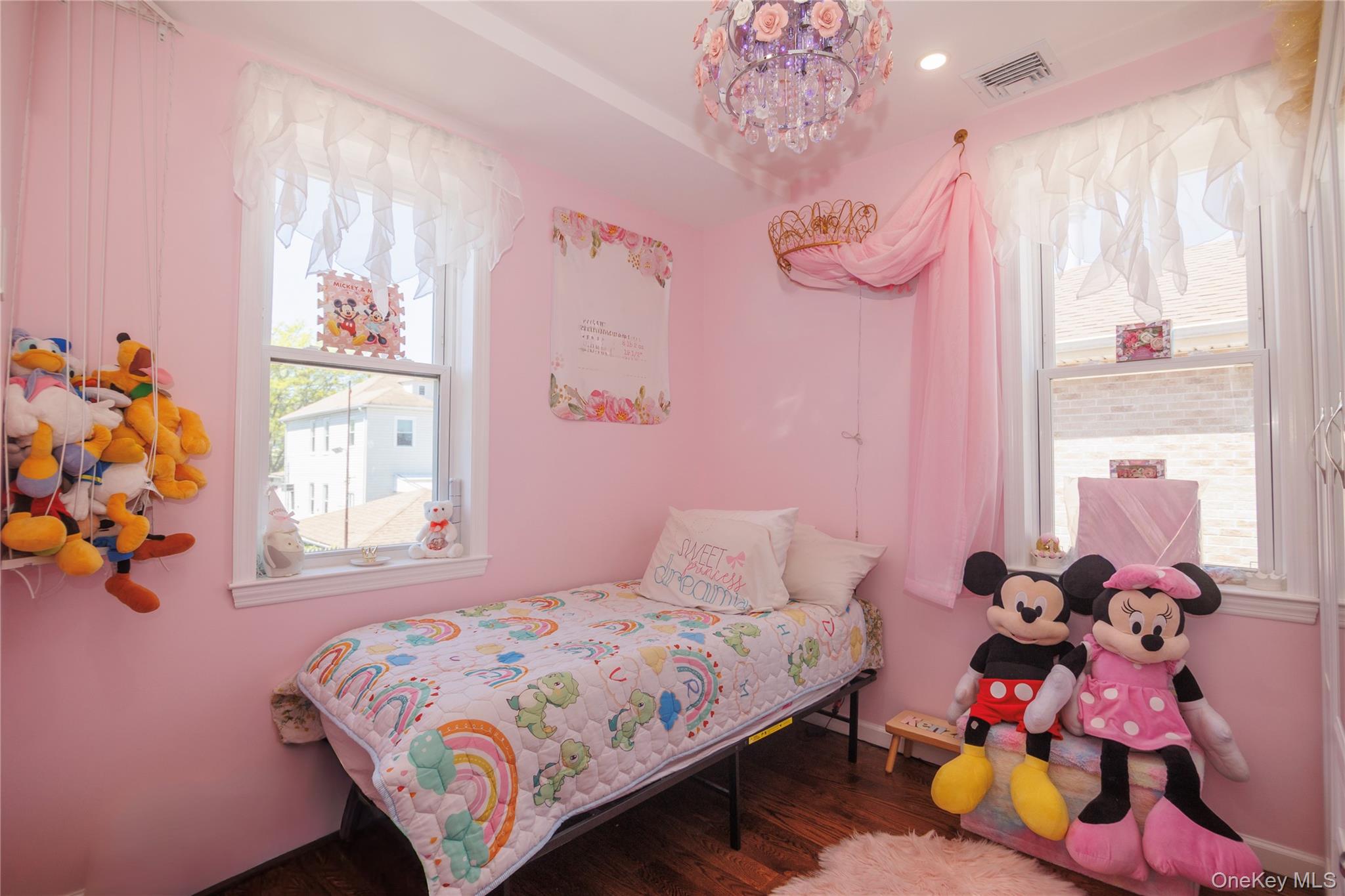 1715 Hering Avenue – For Sale photo 14
