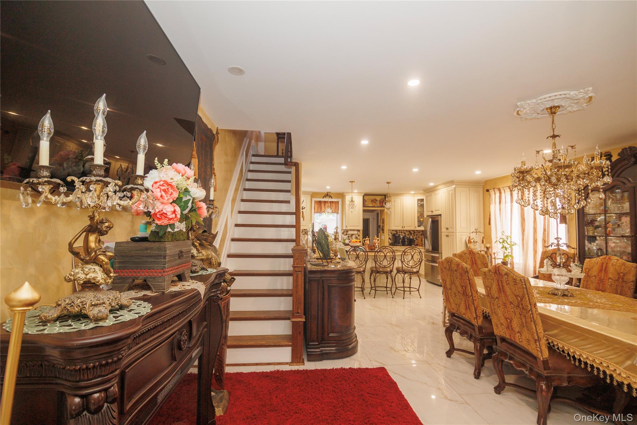1715 Hering Avenue – For Sale photo 6