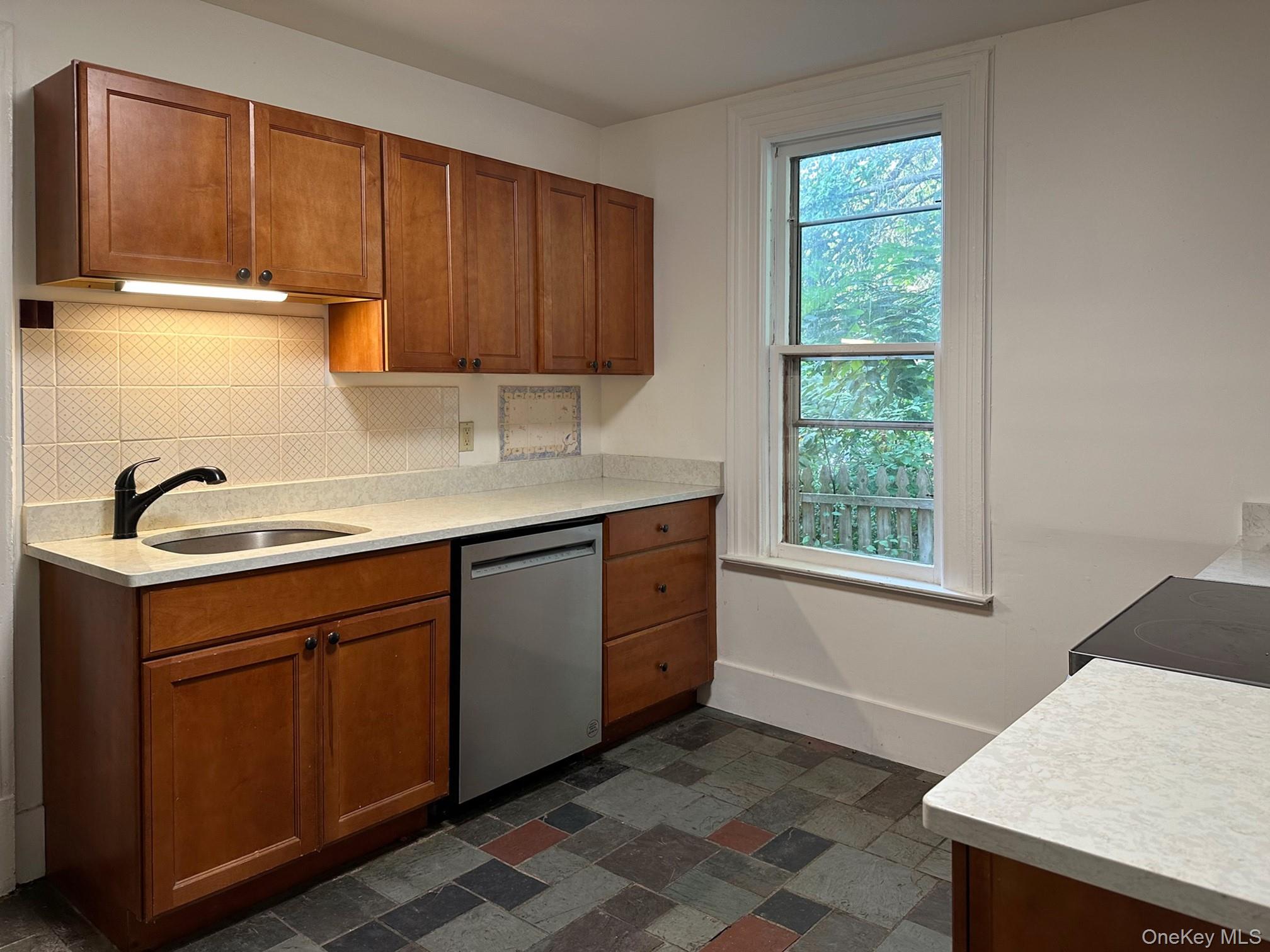 35 Prospect Street, Unit A photo 5