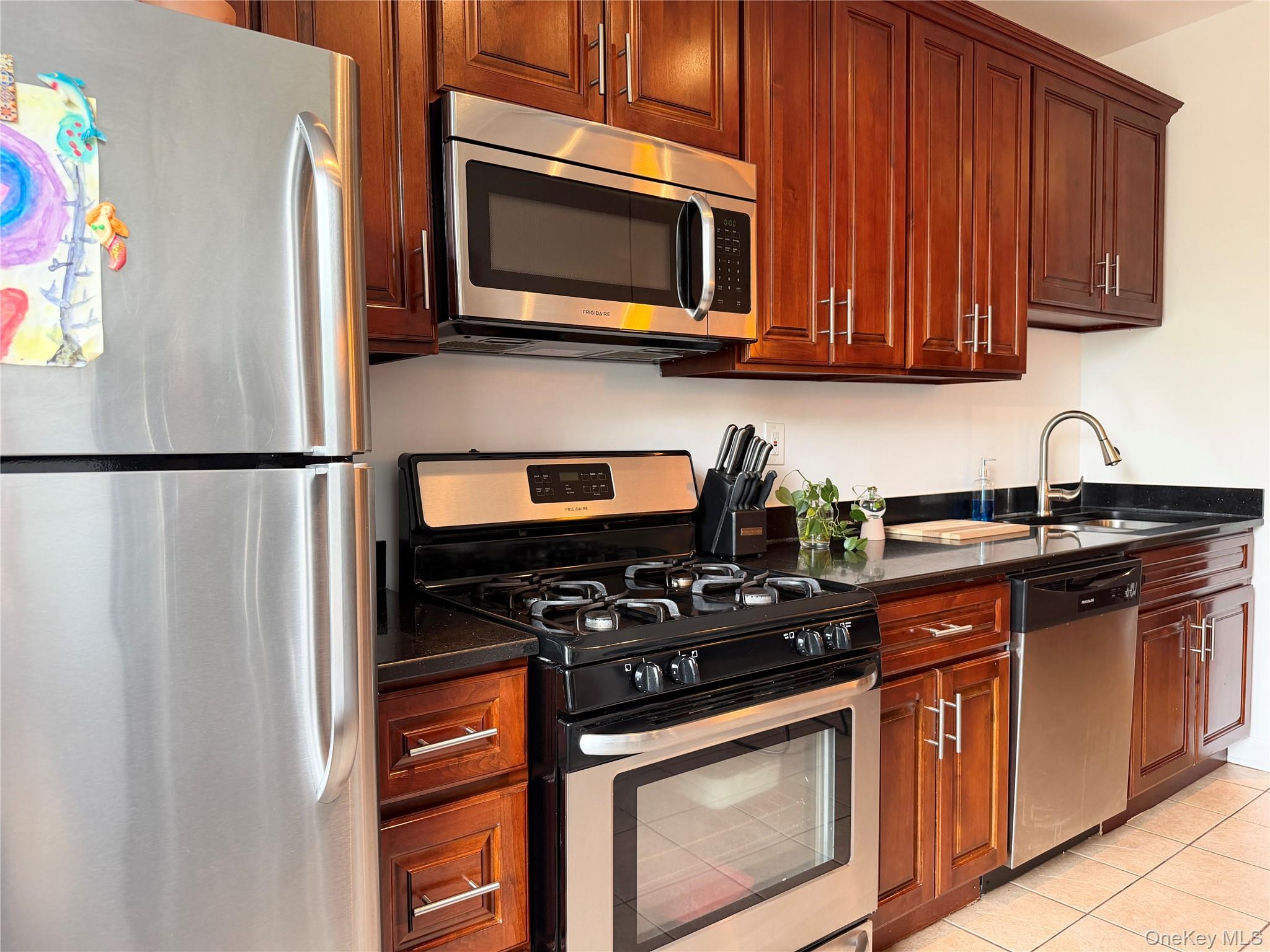 531 Lincoln Avenue E, Unit 5L photo 16