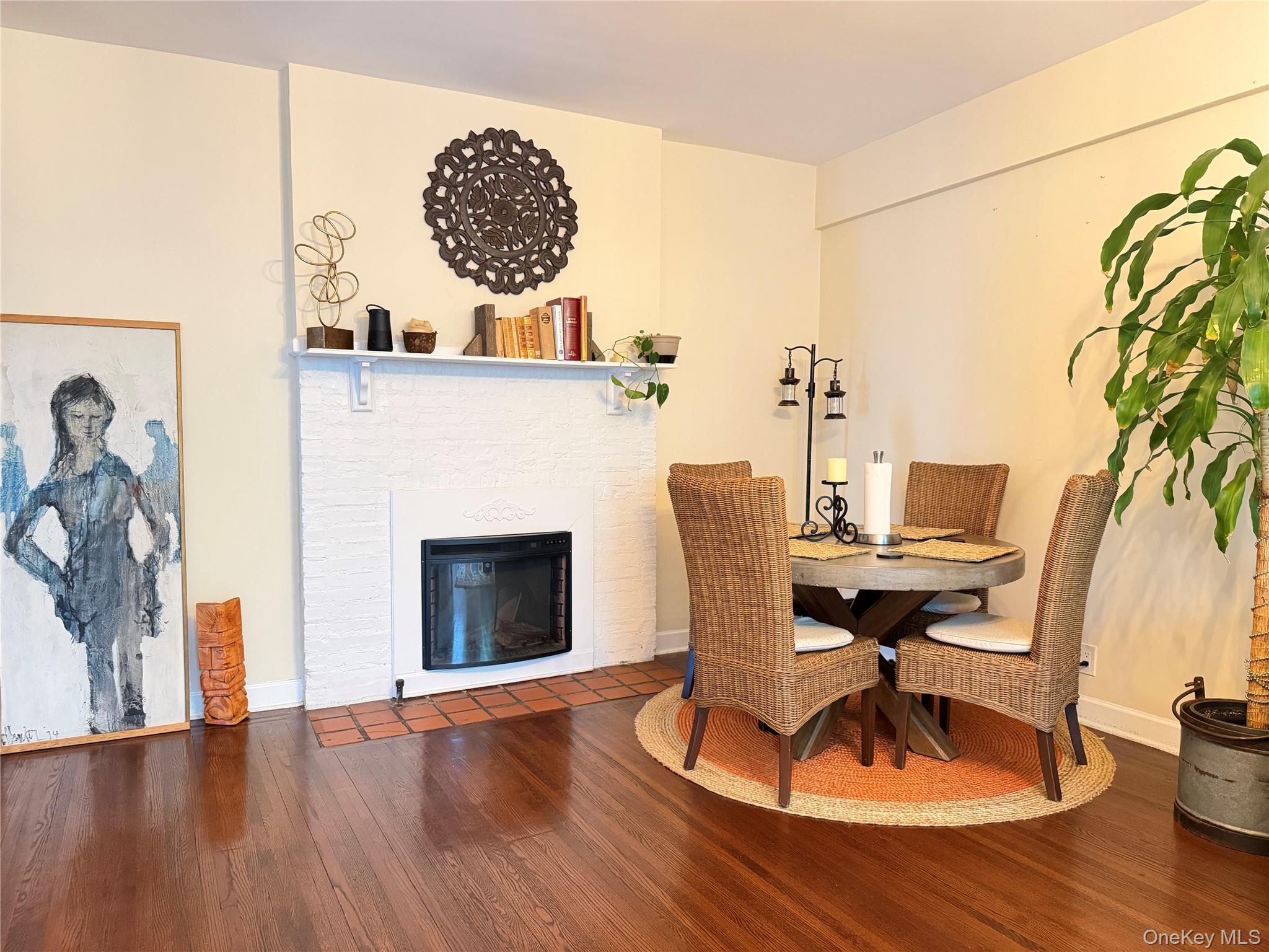 531 Lincoln Avenue E, Unit 5L photo 8