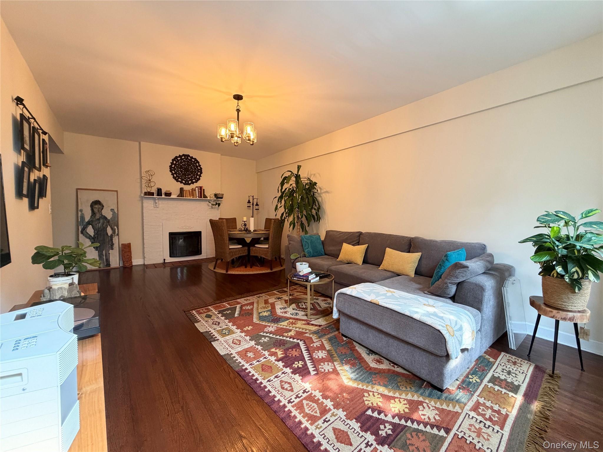 531 Lincoln Avenue E, Unit 5L photo 6