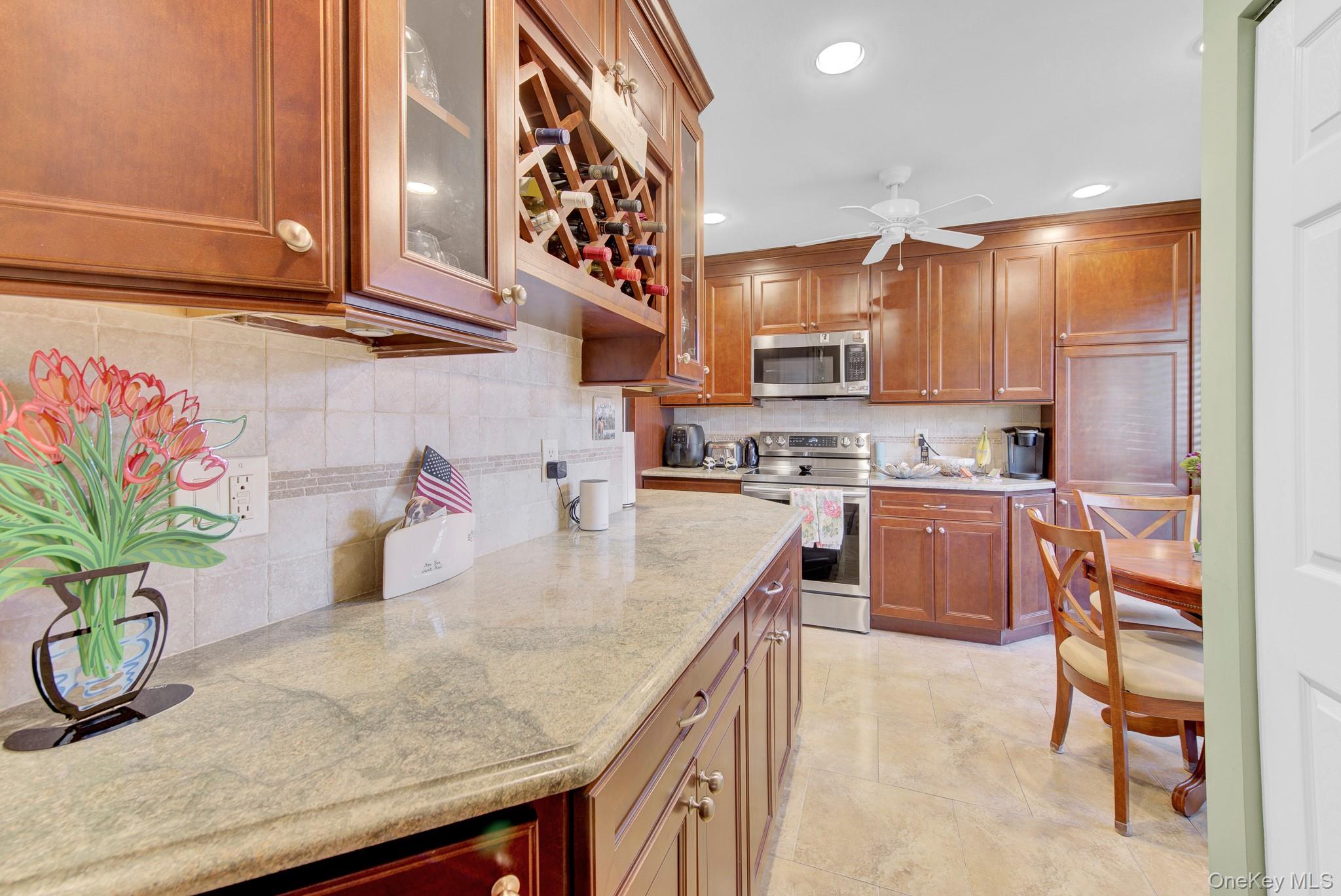 100 Baker Court, Unit 47 photo 16