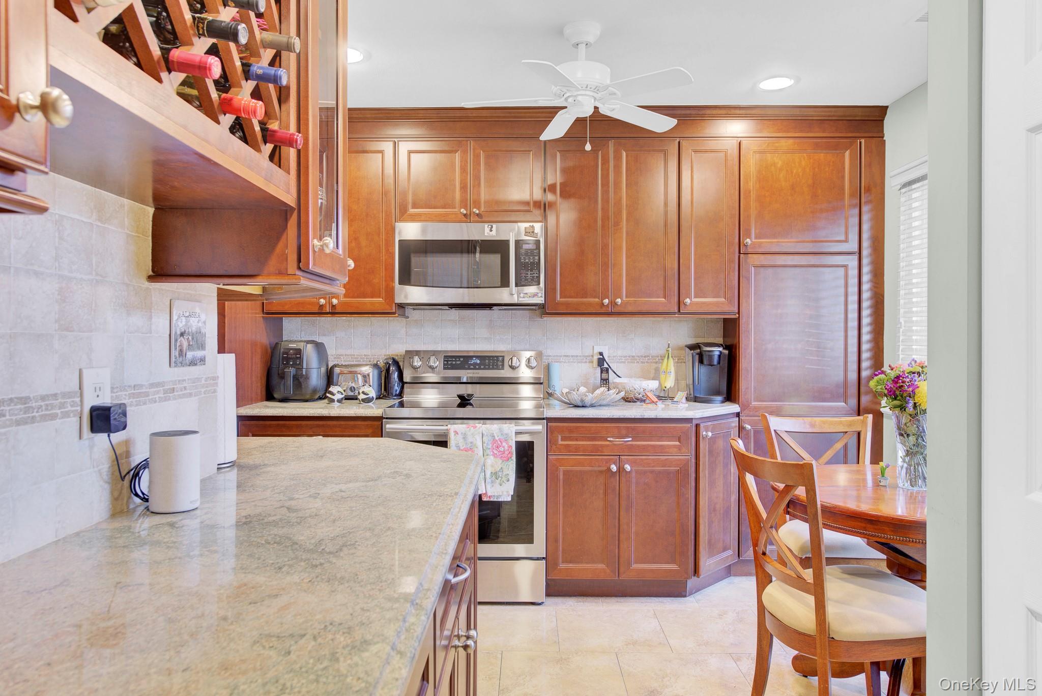 100 Baker Court, Unit 47 photo 12