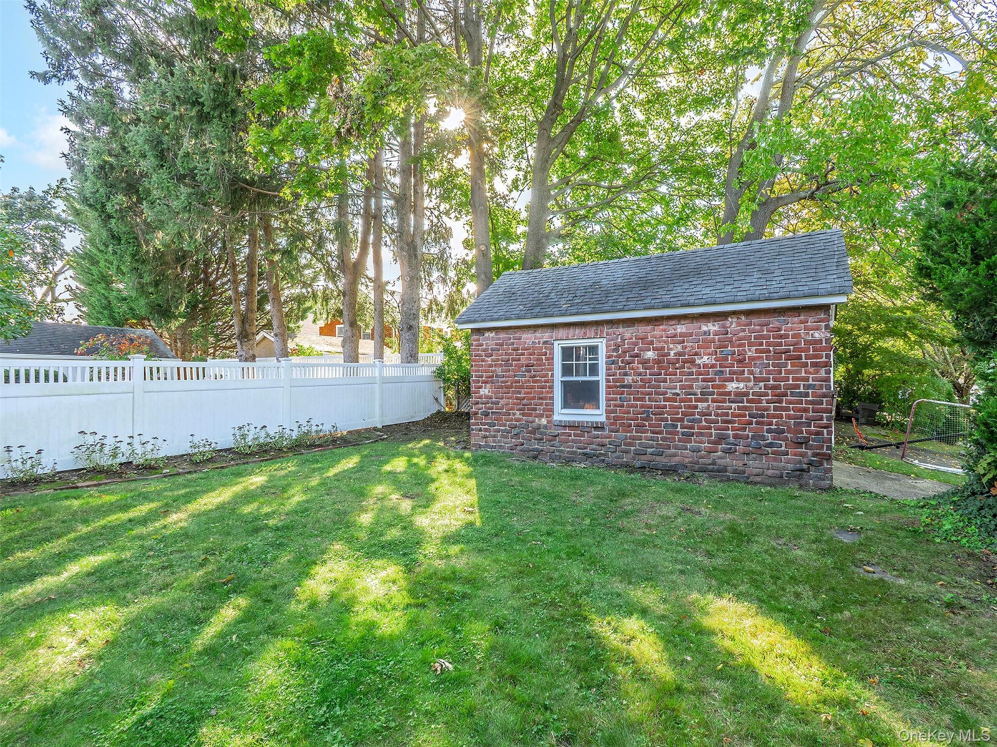 74 Irma Avenue – For Sale photo 32