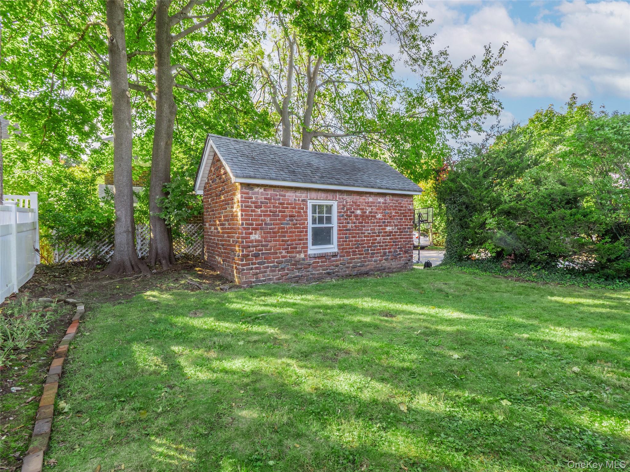 74 Irma Avenue – For Sale photo 31
