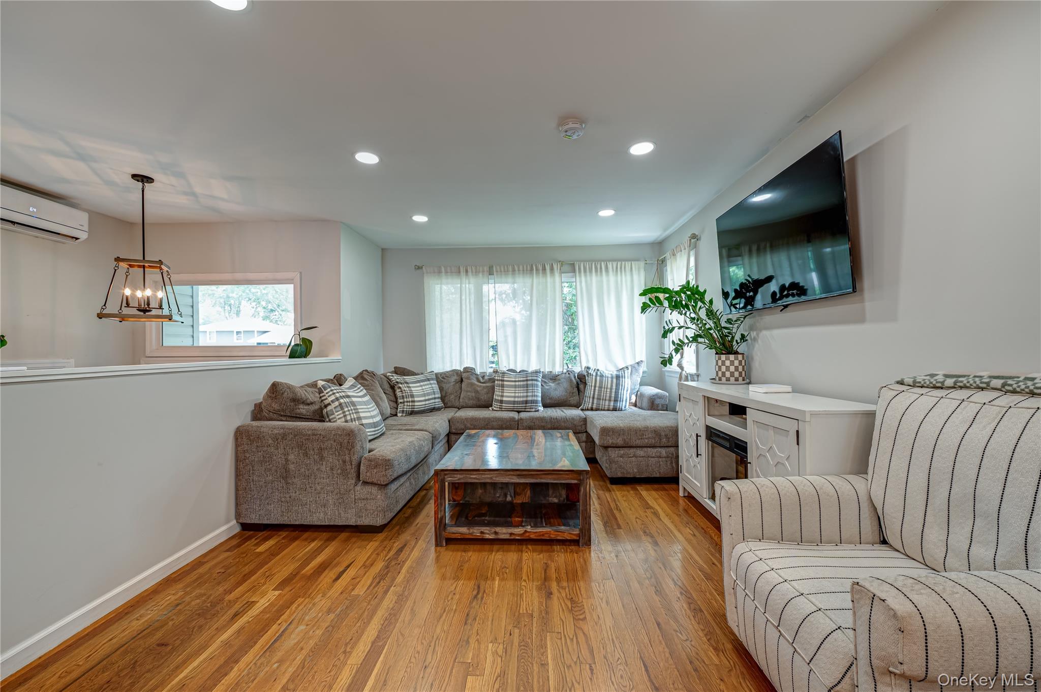 9 Carole Lane – For Sale photo 8