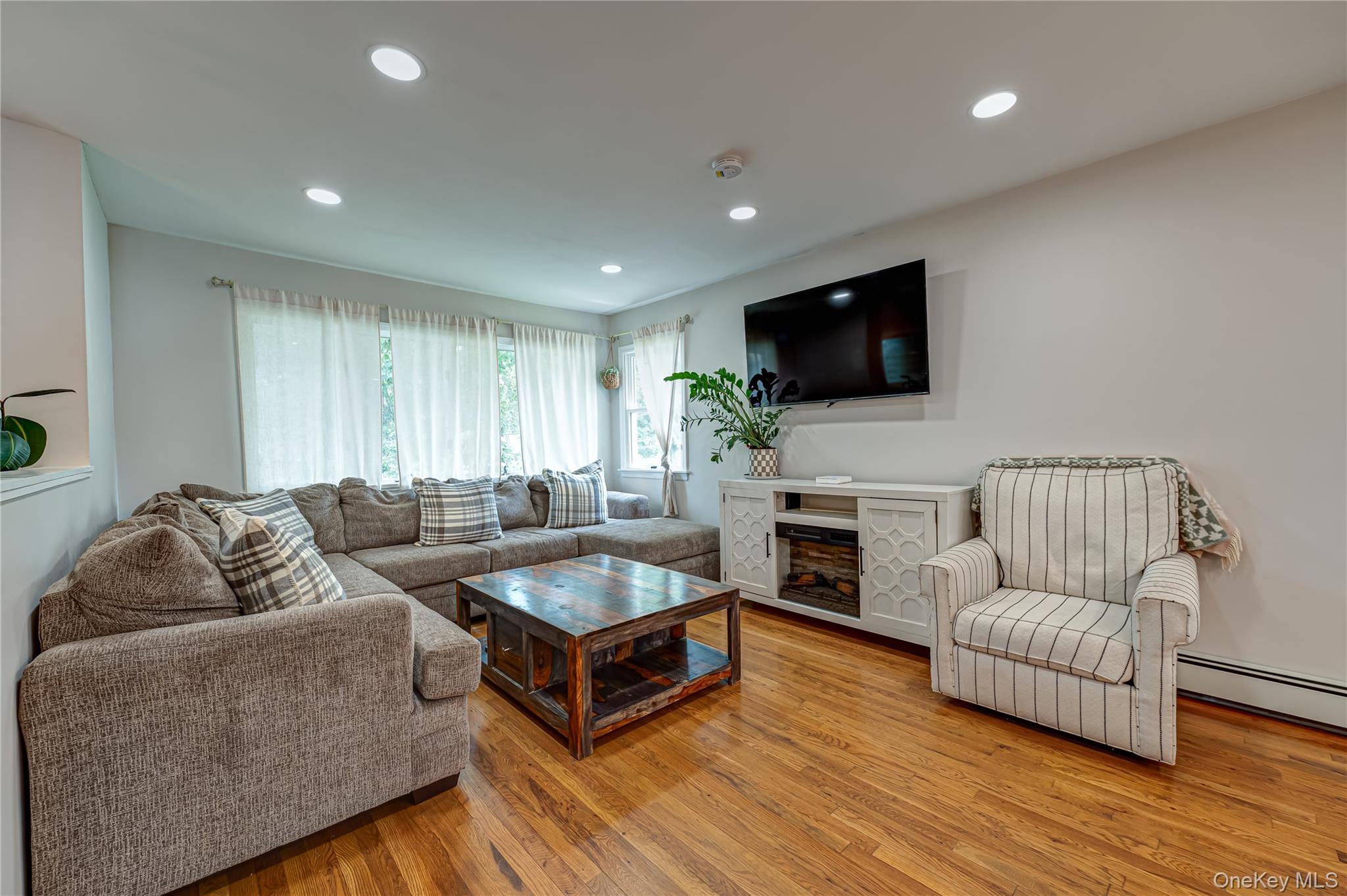 9 Carole Lane – For Sale photo 9