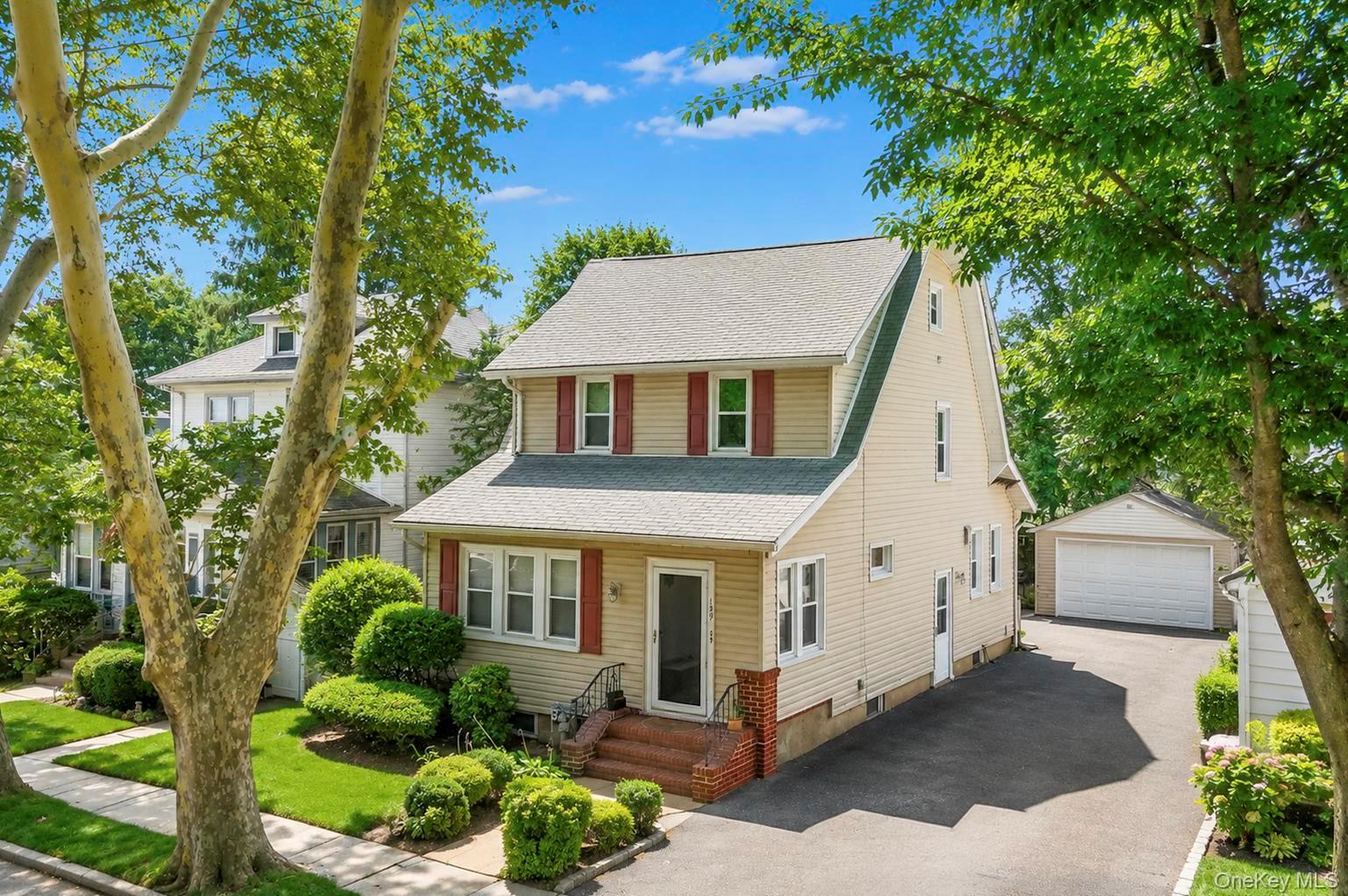 139 N 11th Street – For Sale photo 2