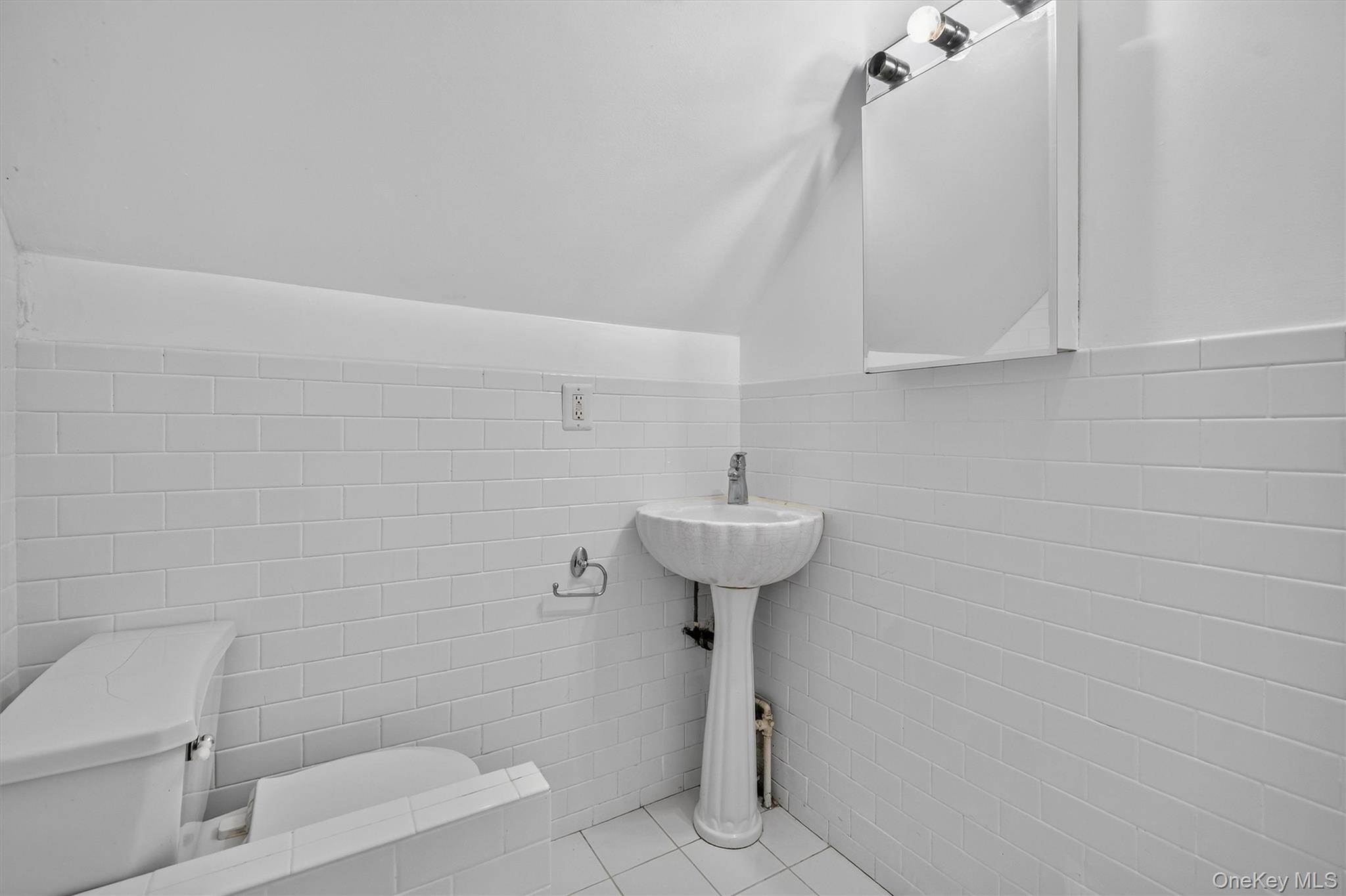 72 Bayard Street – For Rent photo 10