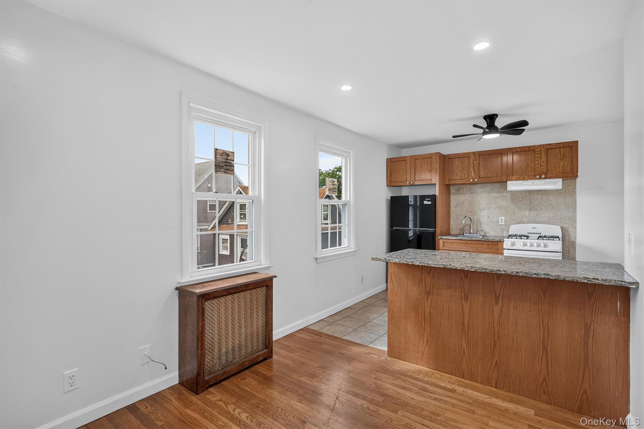 72 Bayard Street – For Rent photo 6