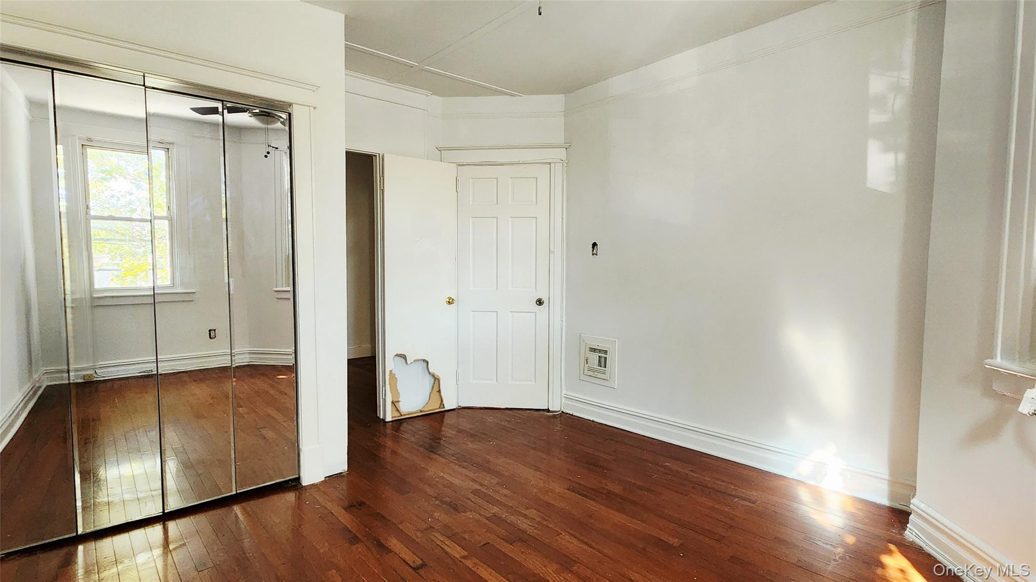 6431 Admiral Avenue – For Sale photo 8