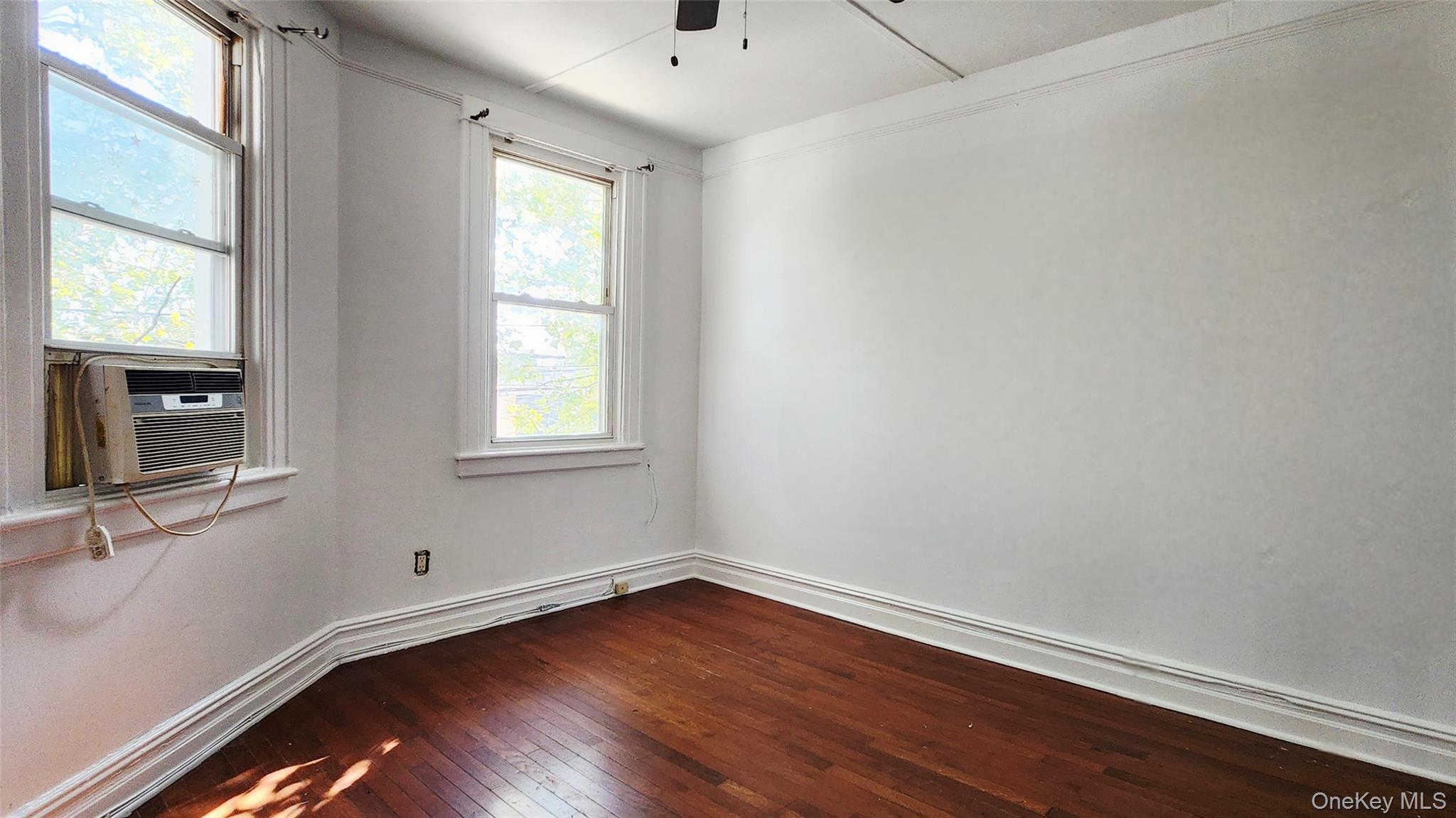 6431 Admiral Avenue – For Sale photo 9