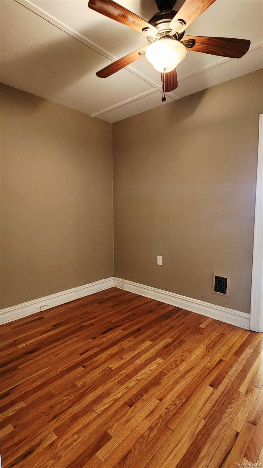 6431 Admiral Avenue – For Sale photo 4