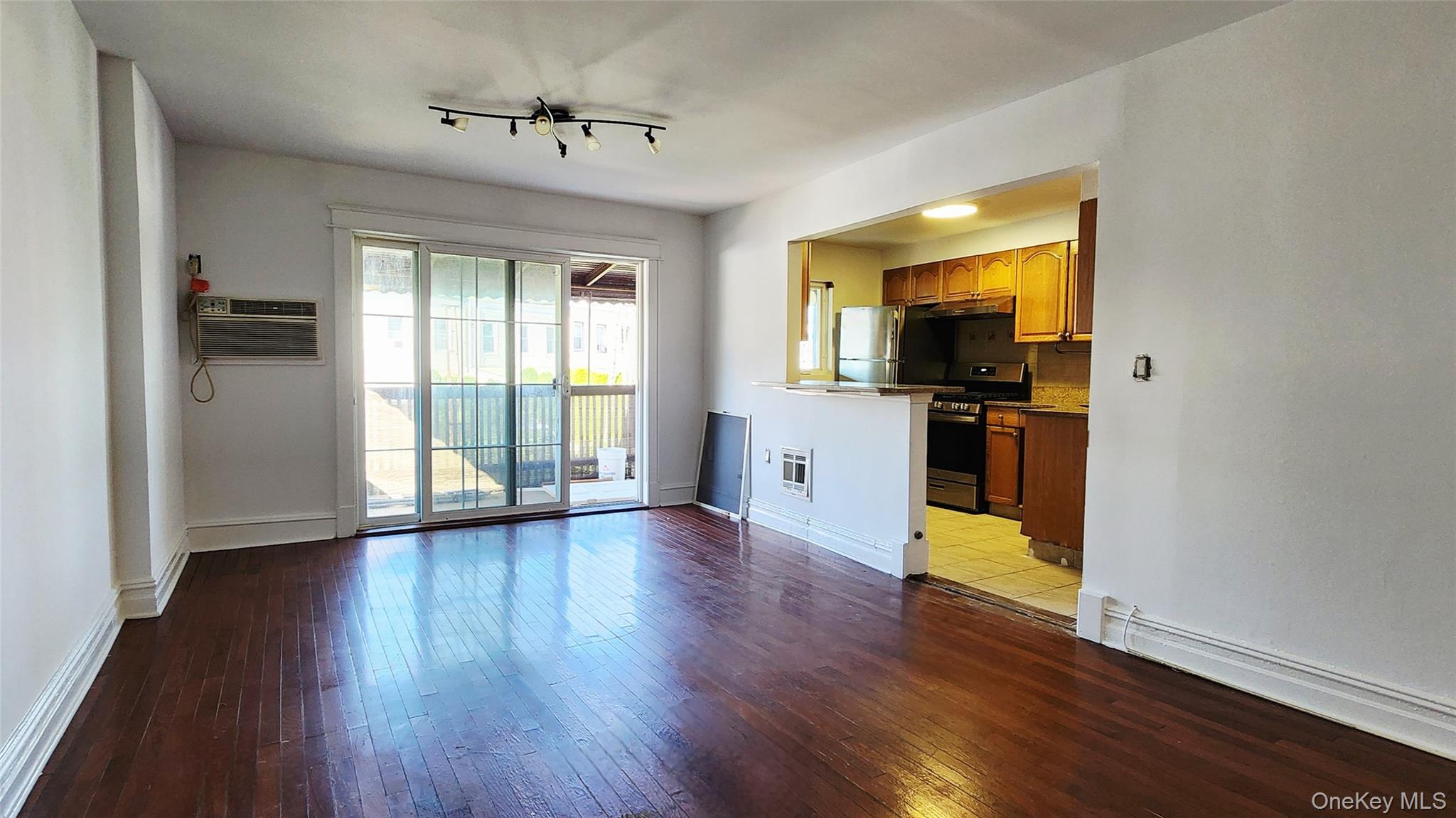6431 Admiral Avenue – For Sale photo 12