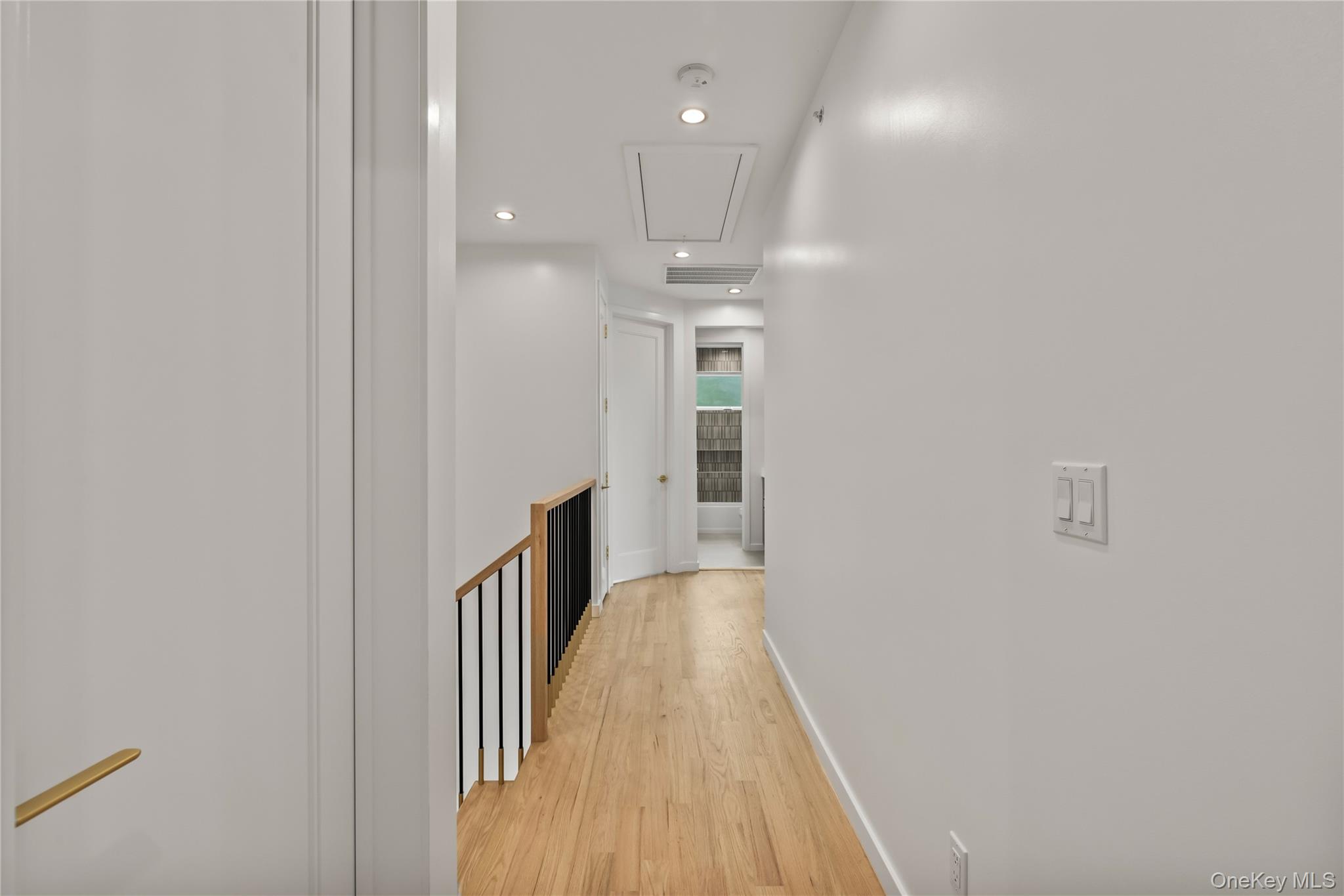 48 Noyes Avenue, Unit 201 photo 26