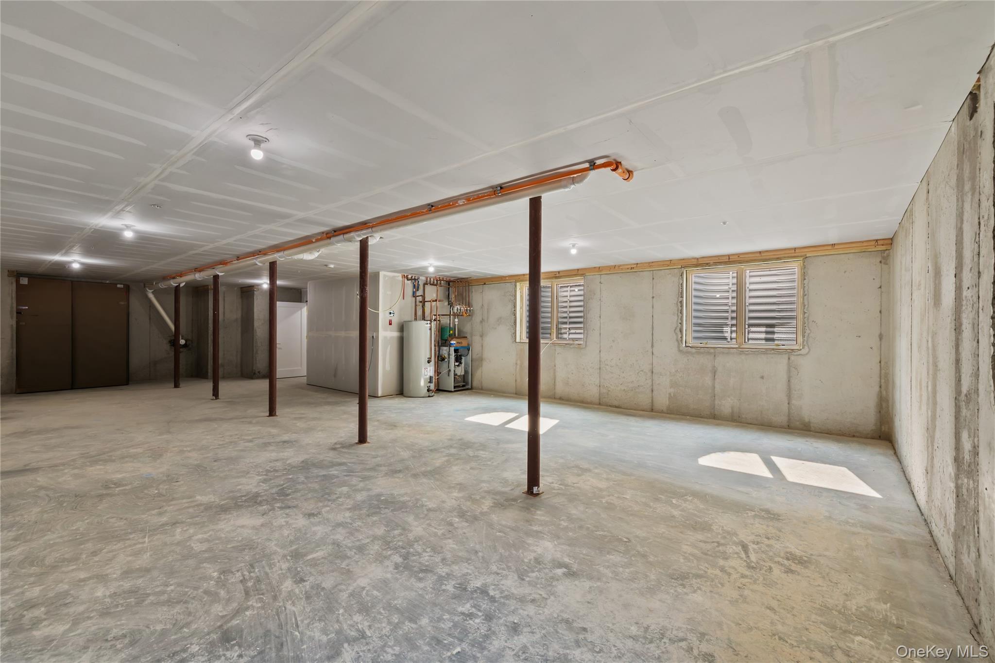 48 Noyes Avenue, Unit 201 photo 43
