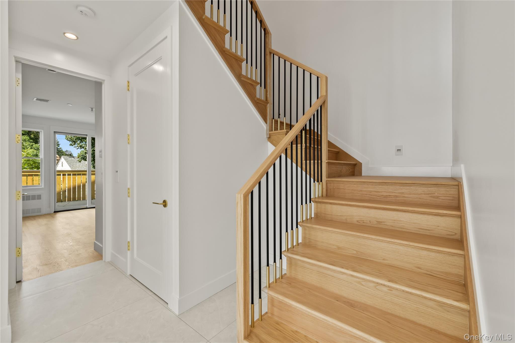 48 Noyes Avenue, Unit 201 photo 23