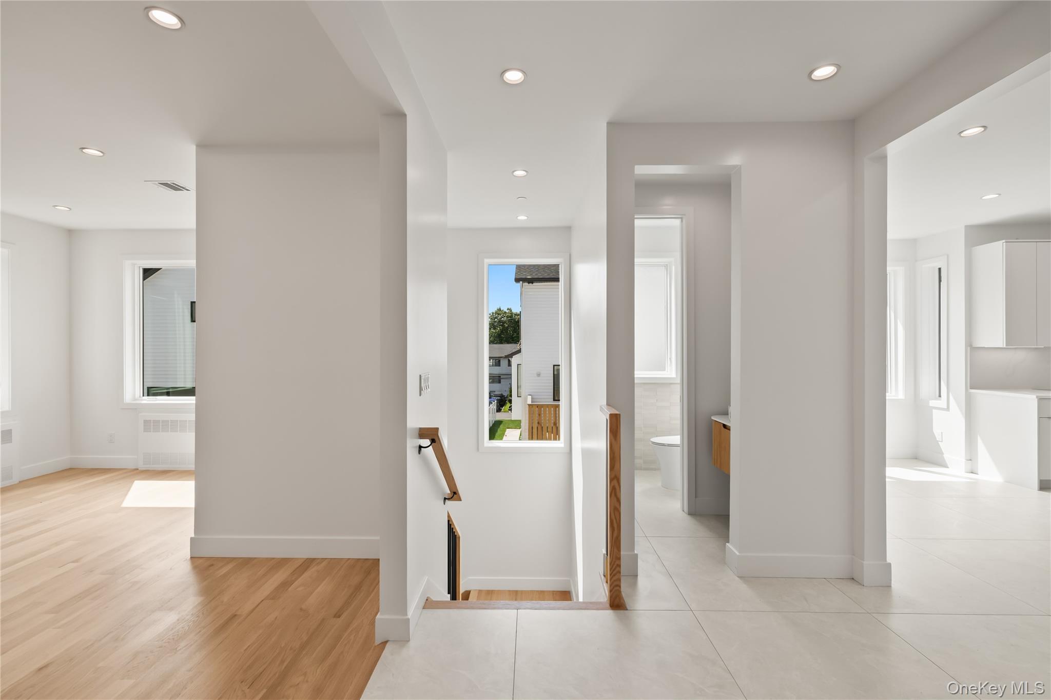 48 Noyes Avenue, Unit 201 photo 8