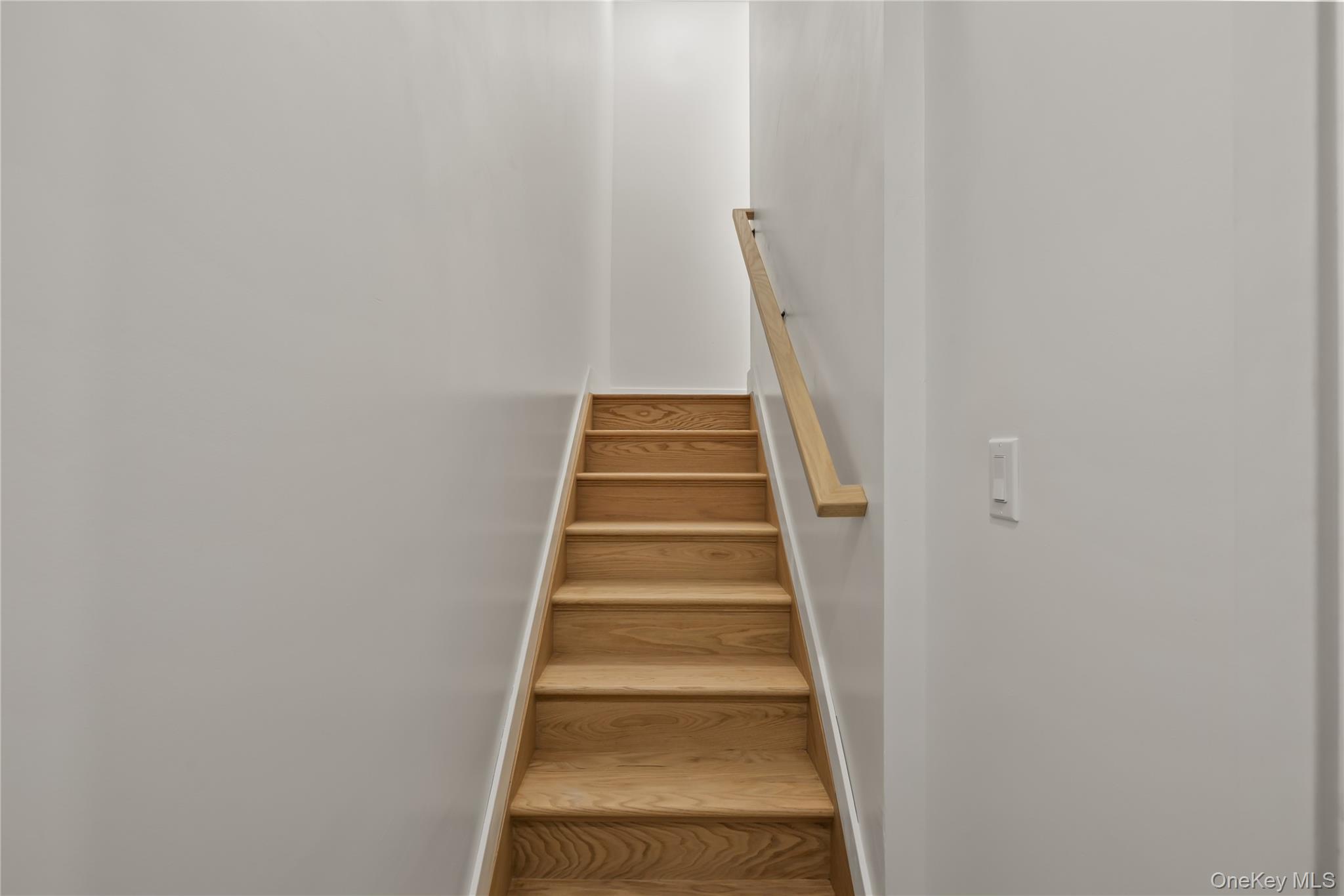 48 Noyes Avenue, Unit 201 photo 41