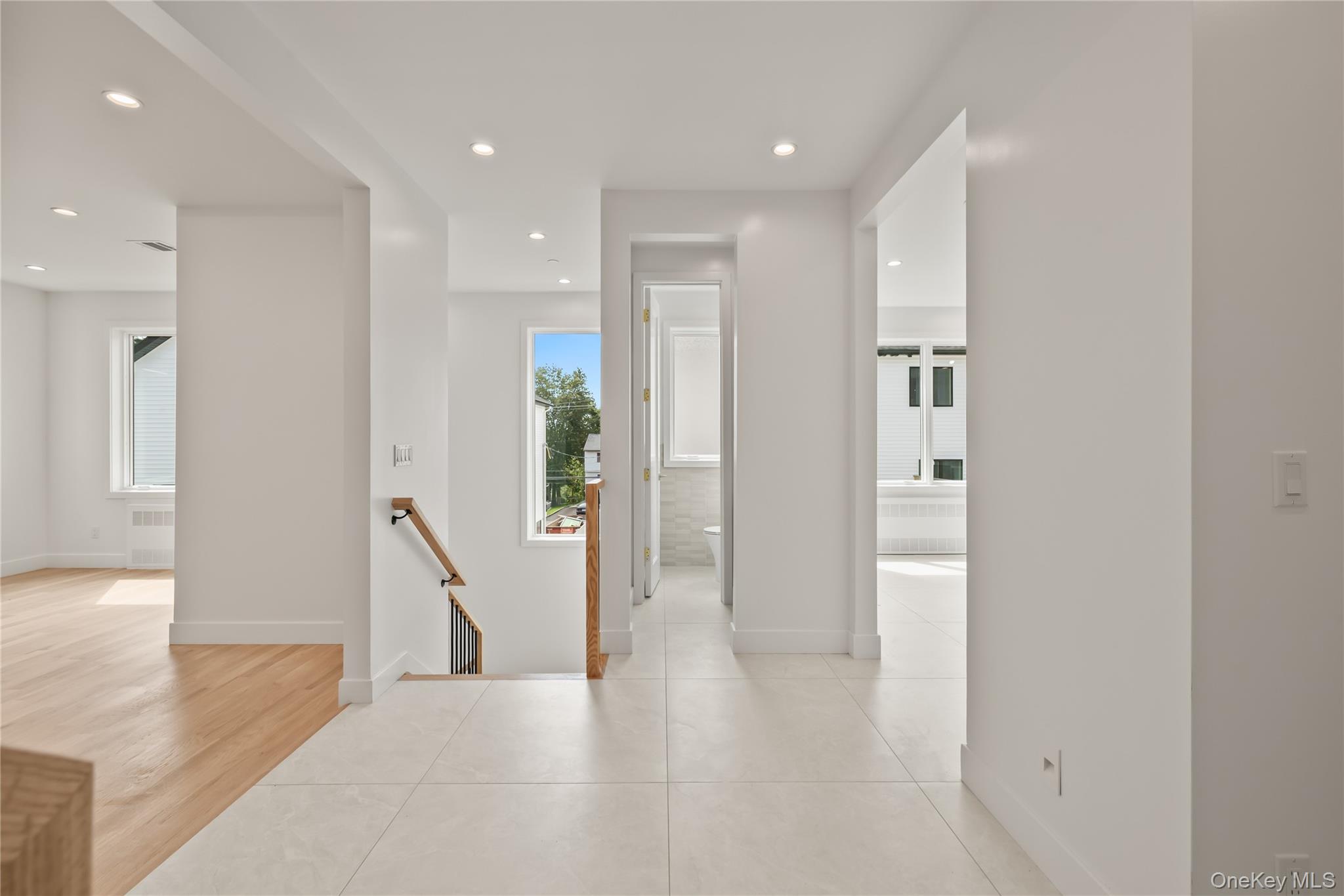 48 Noyes Avenue, Unit 201 photo 11