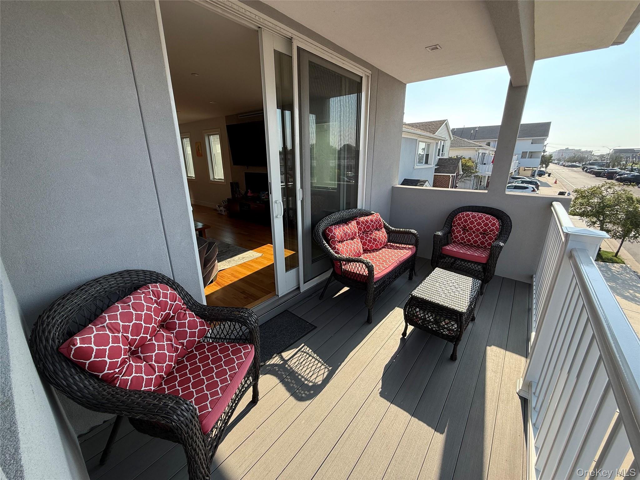 648 E Broadway – For Rent photo 5