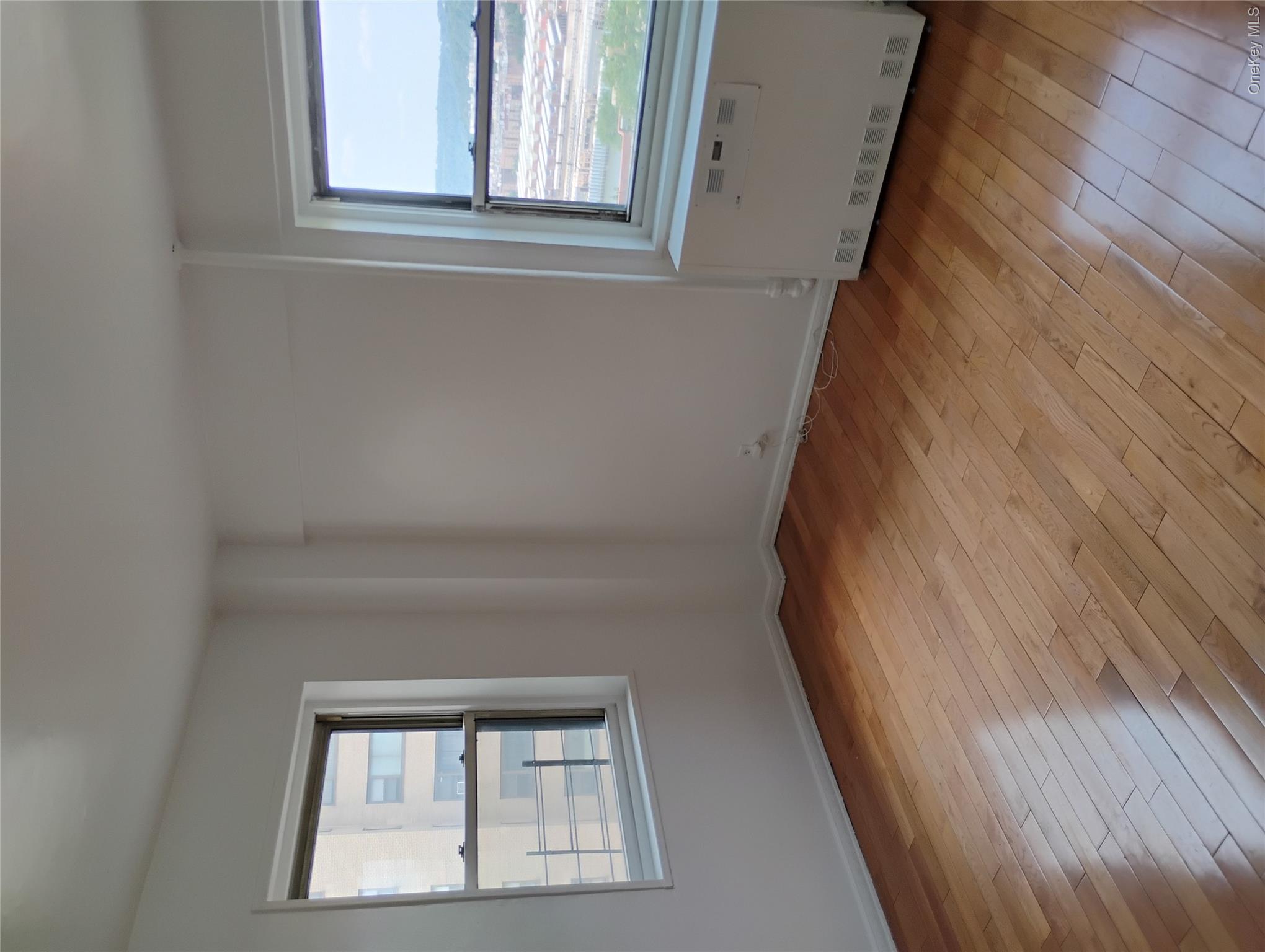 5 Fordham Hill Oval, Unit 9A photo 12