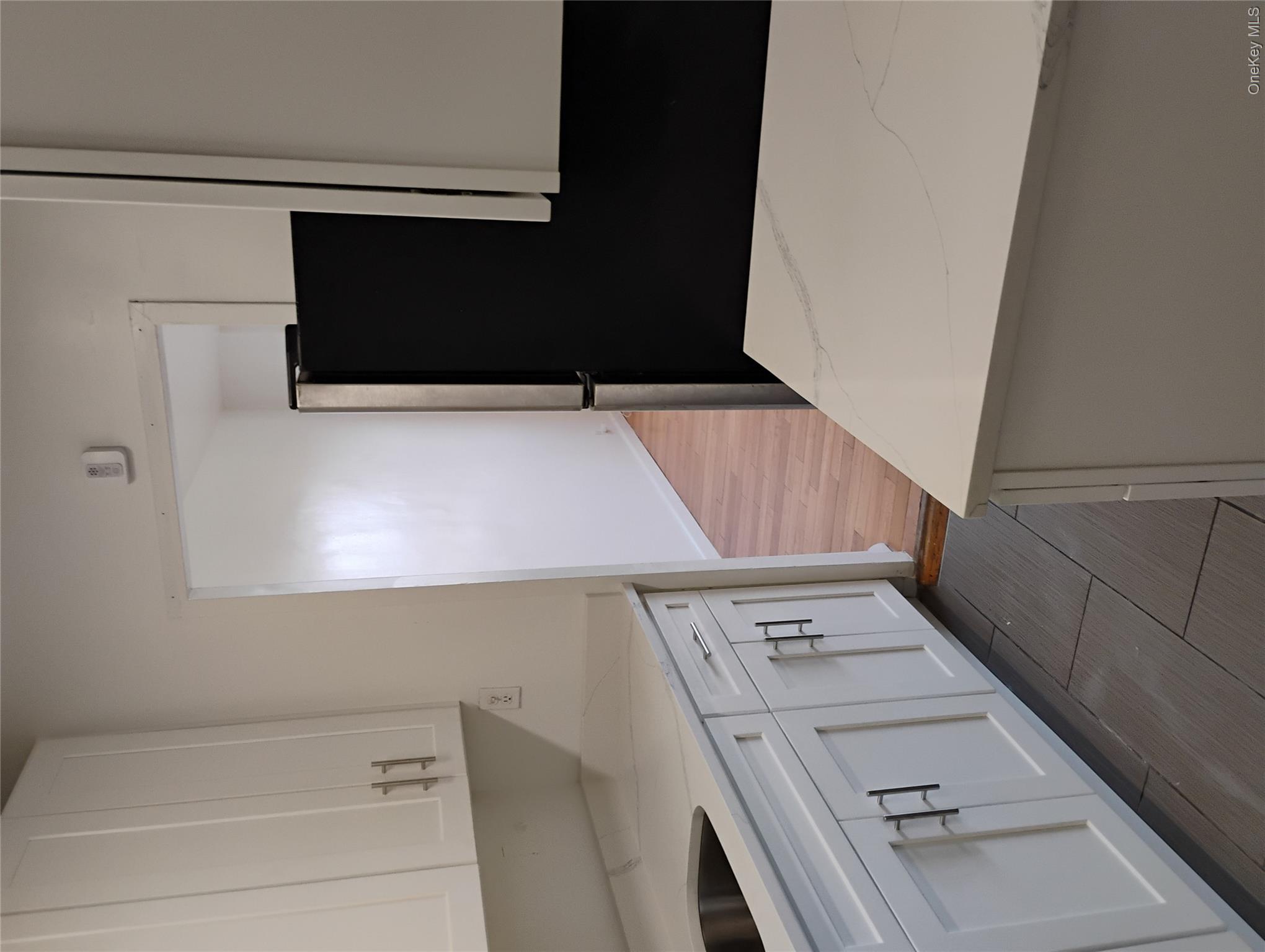 5 Fordham Hill Oval, Unit 9A photo 7