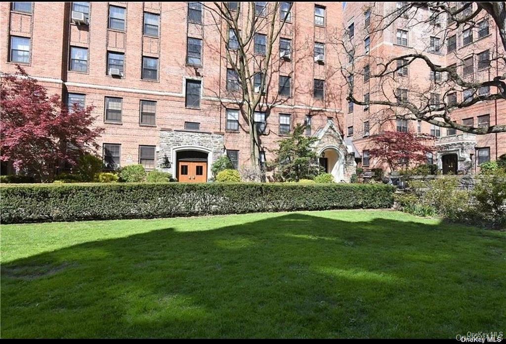 840 Bronx River Road, Unit 3B photo 8